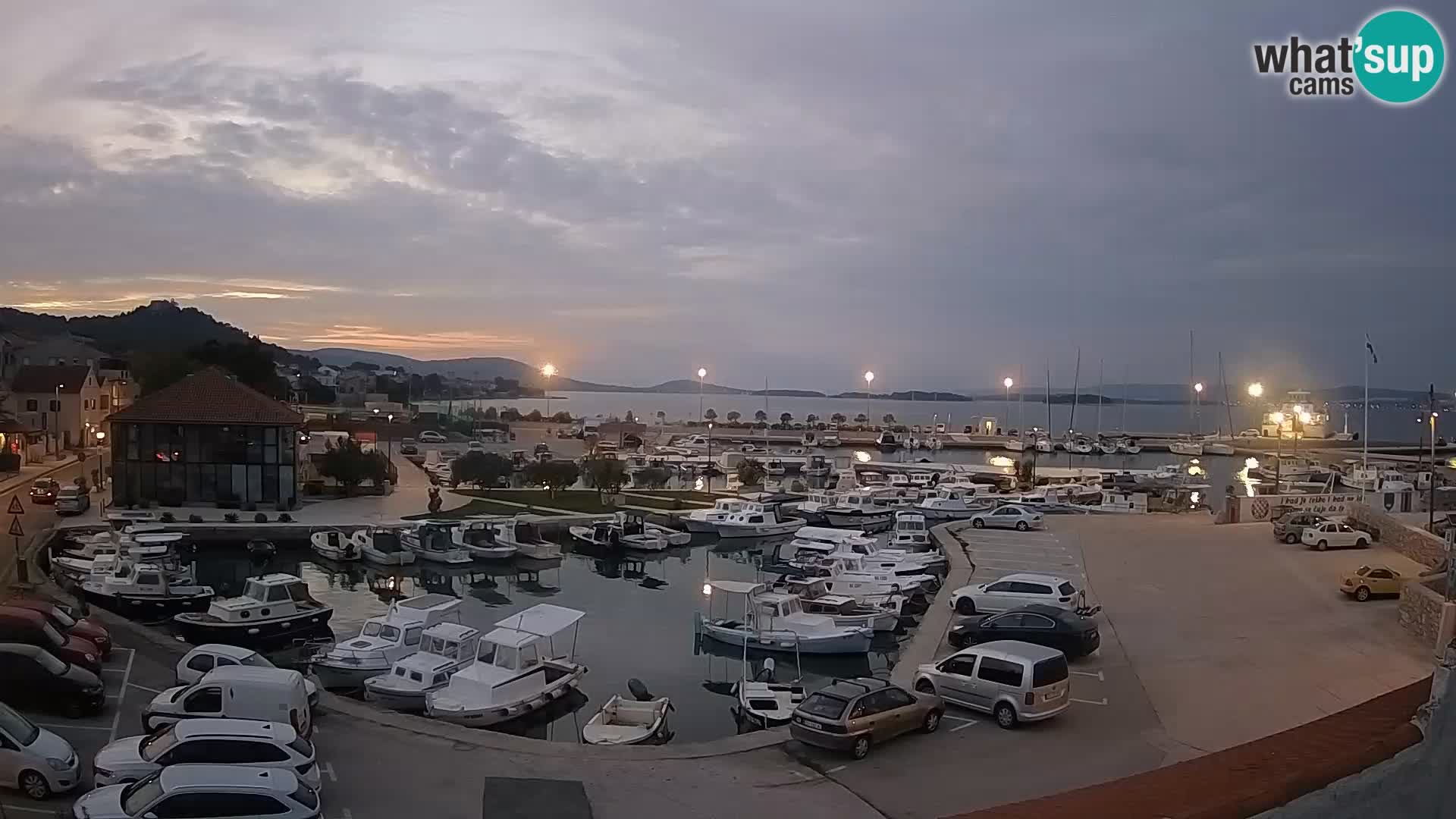 Webcam Live Tkon –  puerto deportivo y el puerto