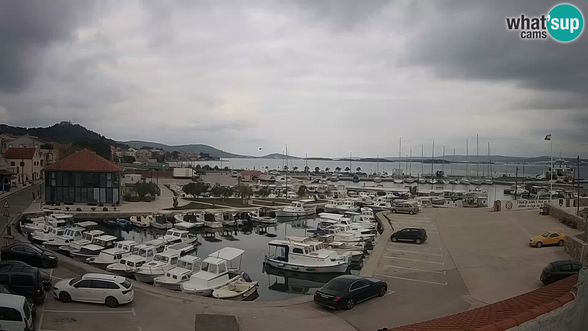 Webcam Live Tkon –  puerto deportivo y el puerto