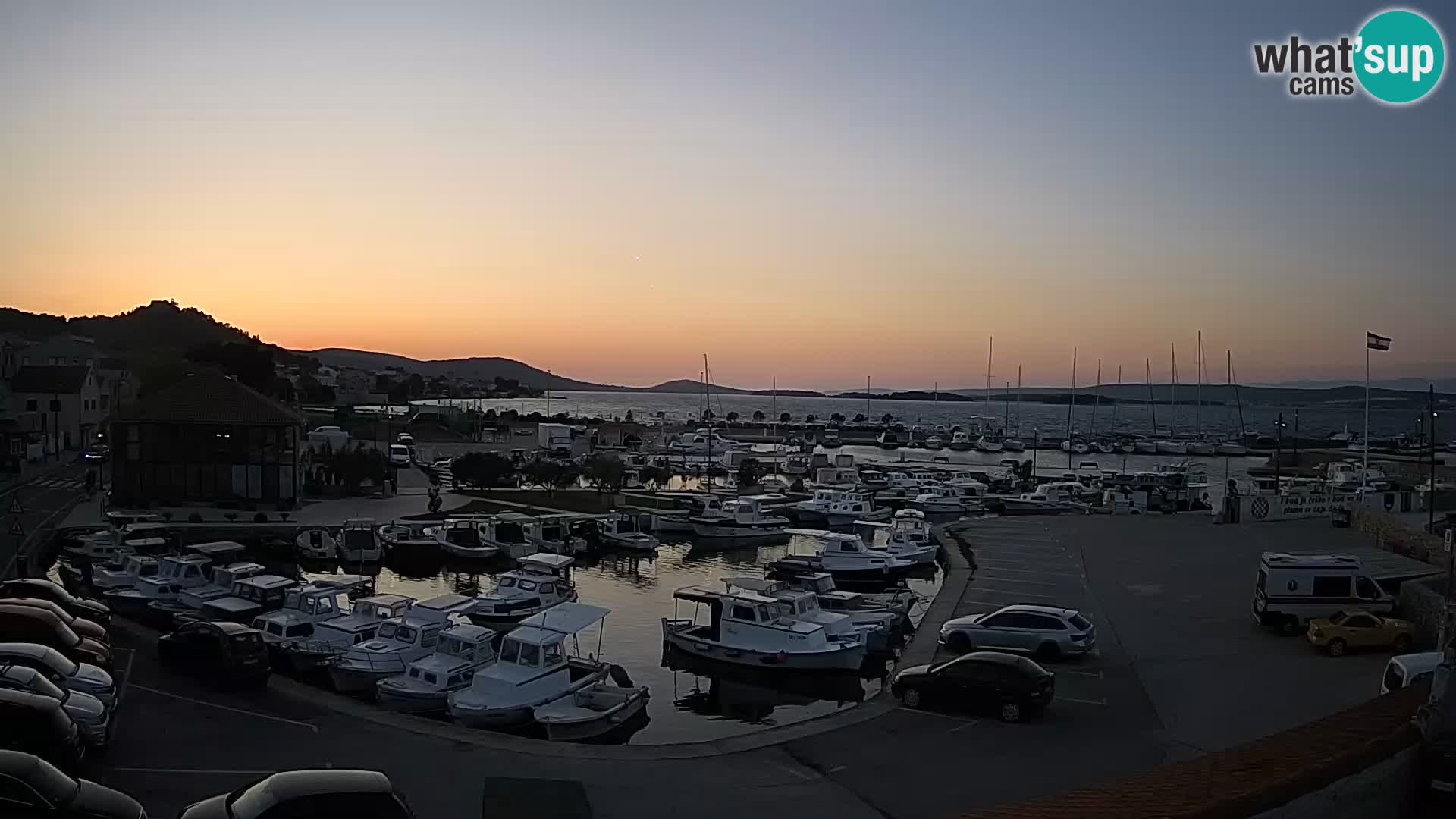 Webcam Live Tkon –  puerto deportivo y el puerto
