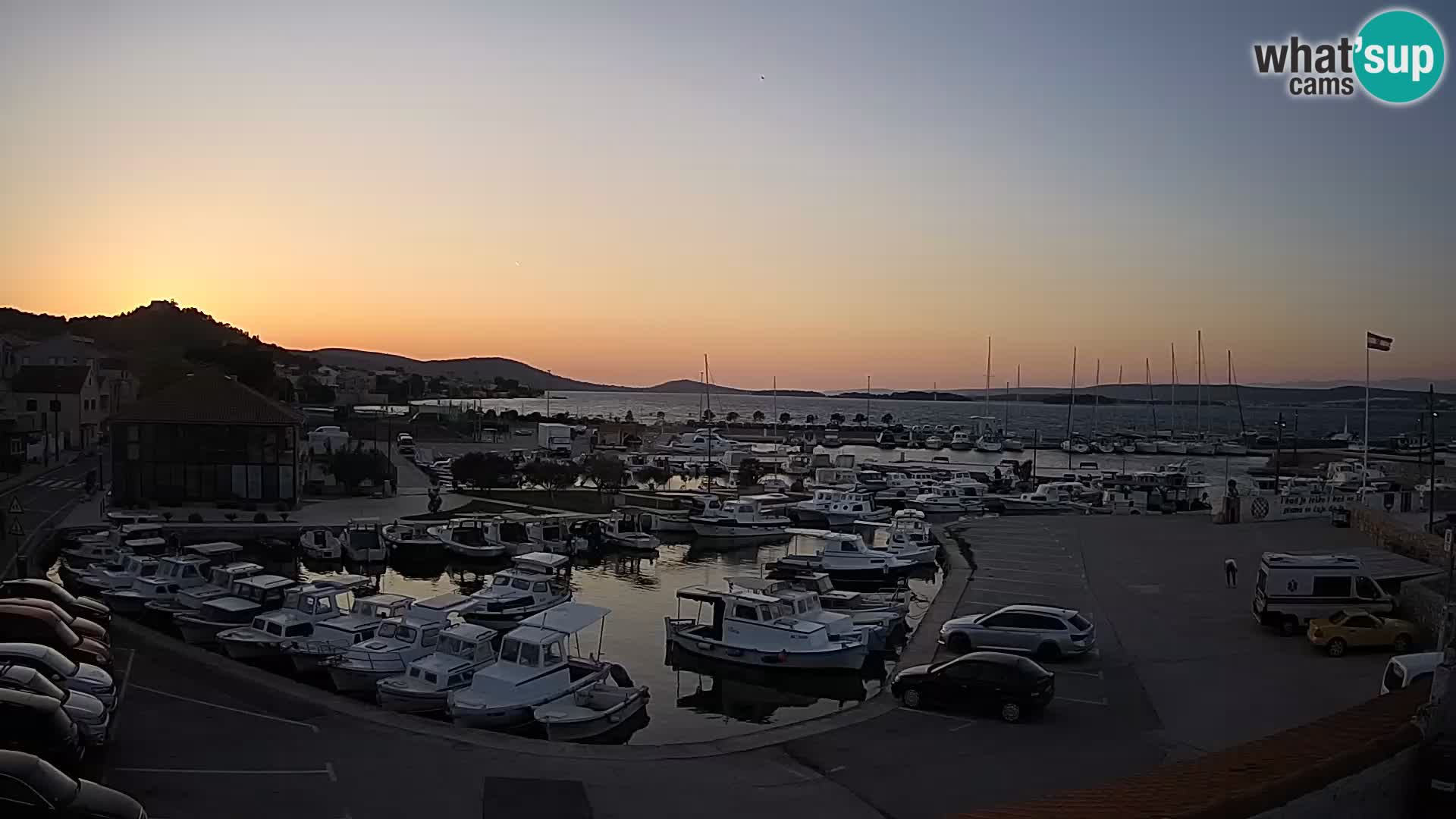 Webcam Live Tkon –  puerto deportivo y el puerto