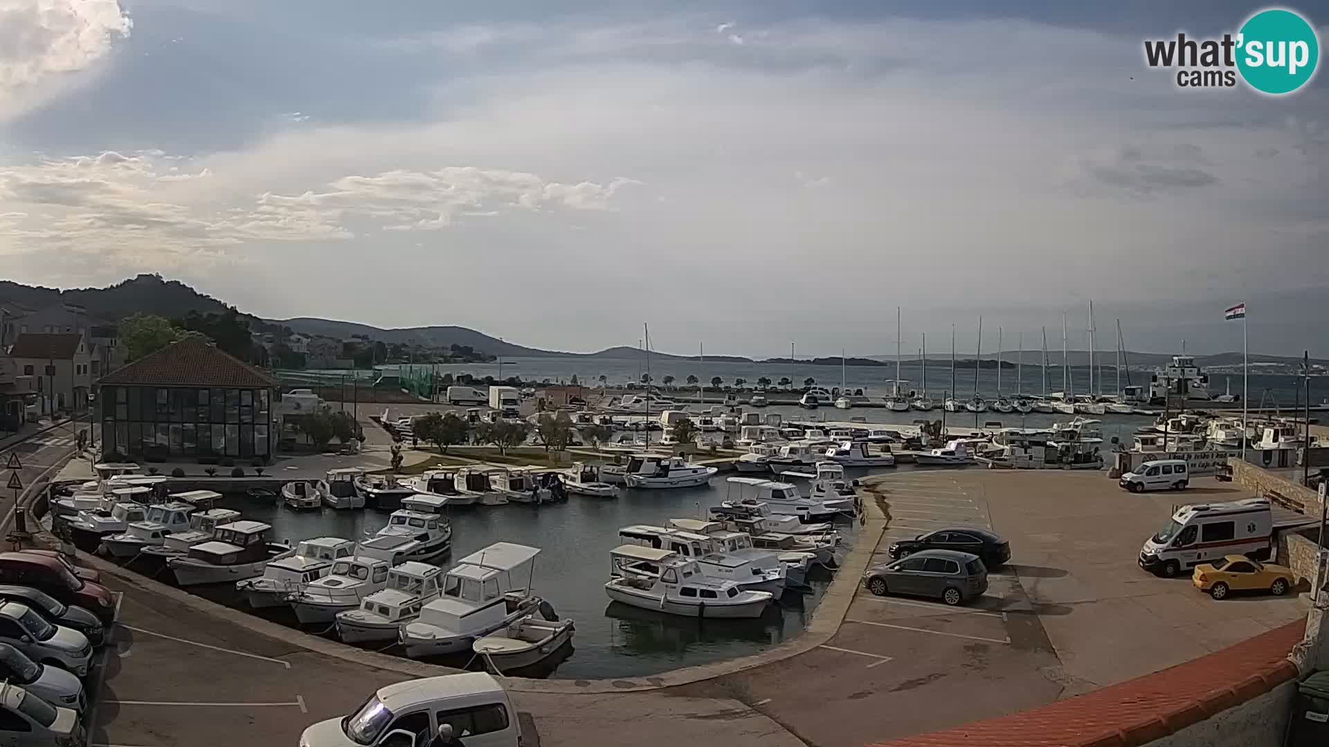 Webcam Live Tkon –  puerto deportivo y el puerto