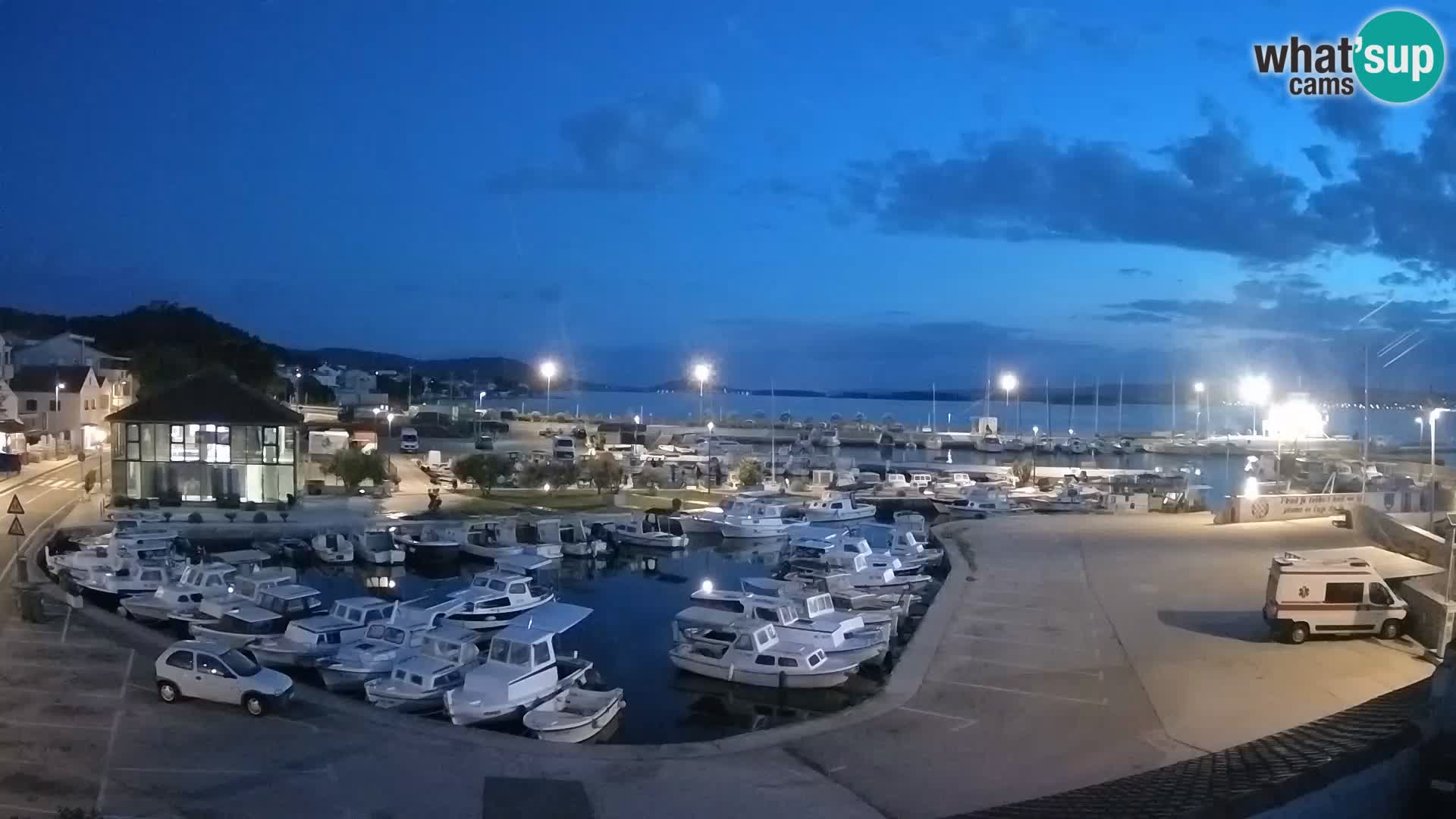 Webcam Live Tkon –  puerto deportivo y el puerto