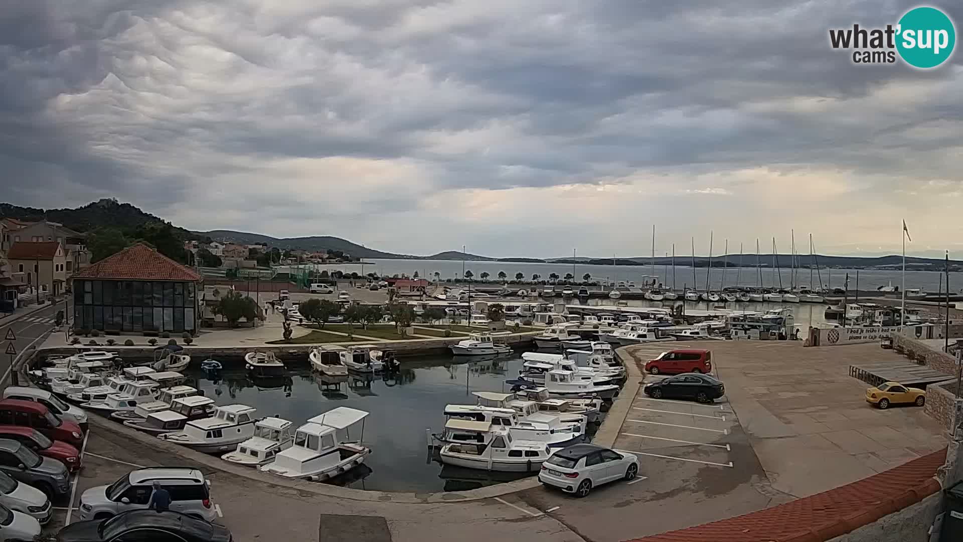 Webcam Live Tkon –  puerto deportivo y el puerto