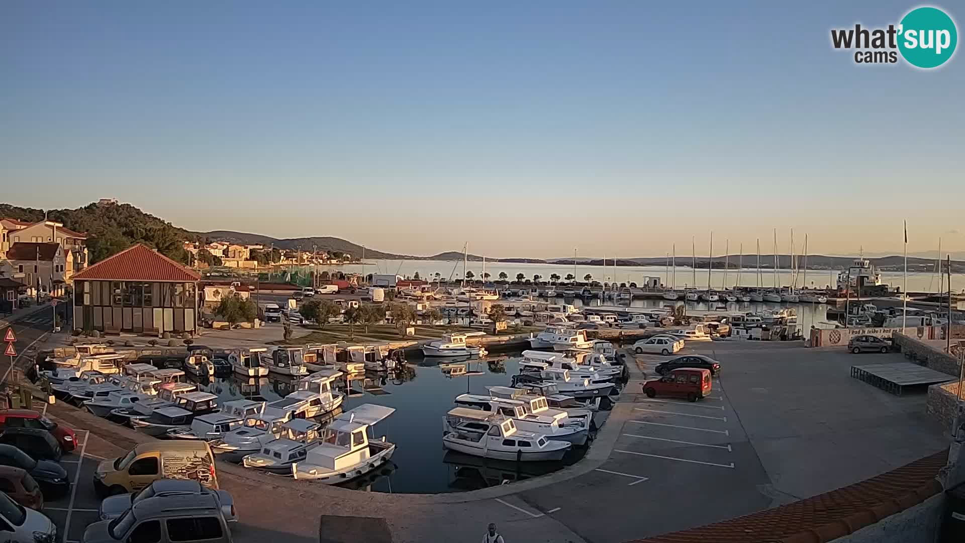 Webcam Live Tkon –  puerto deportivo y el puerto
