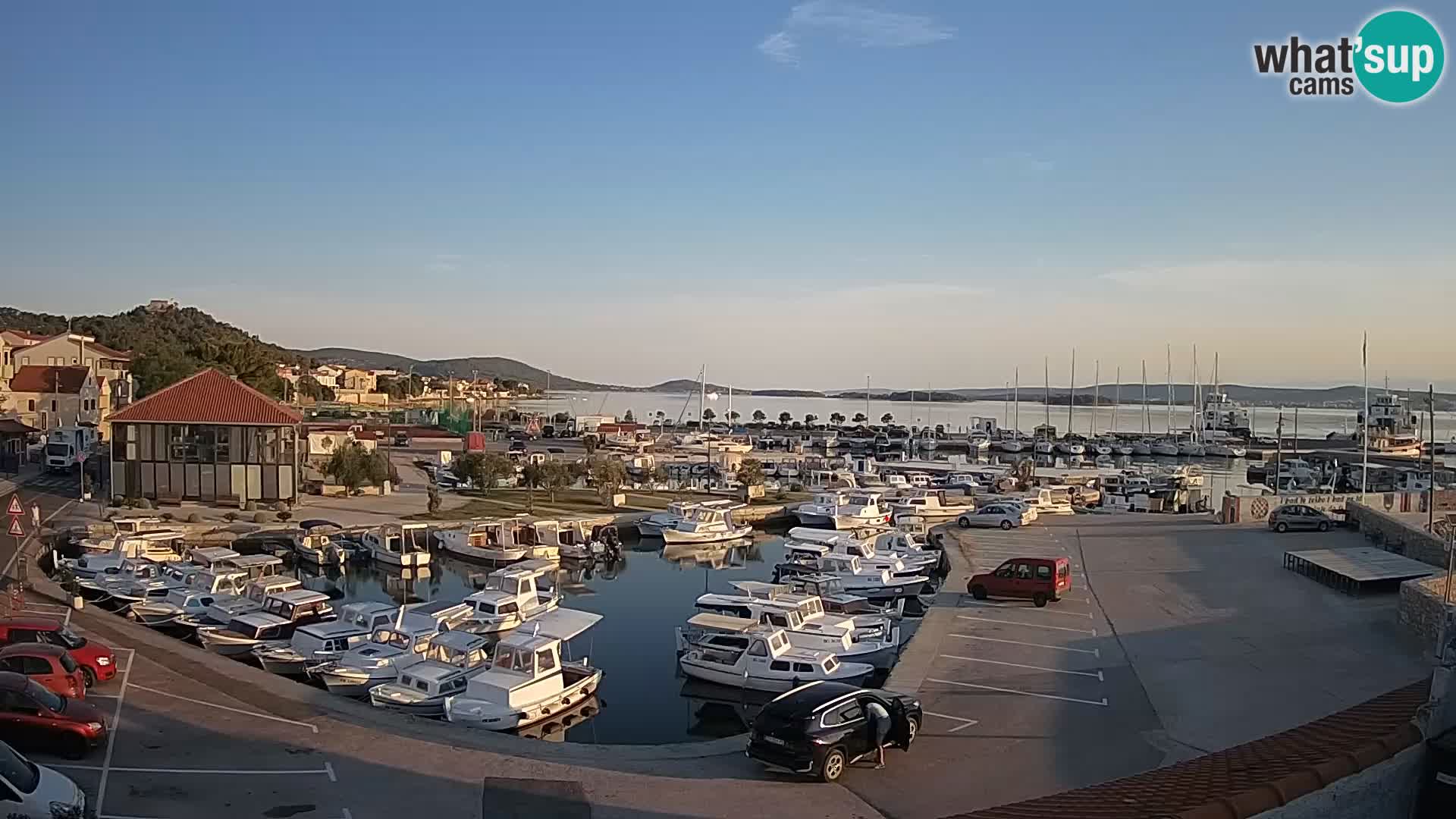 Webcam Live Tkon –  puerto deportivo y el puerto