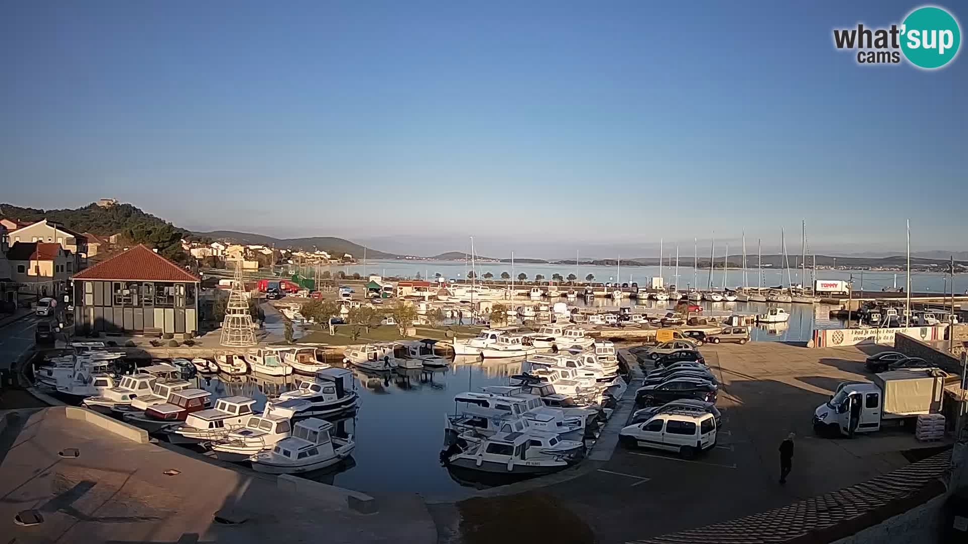 Webcam Live Tkon –  puerto deportivo y el puerto