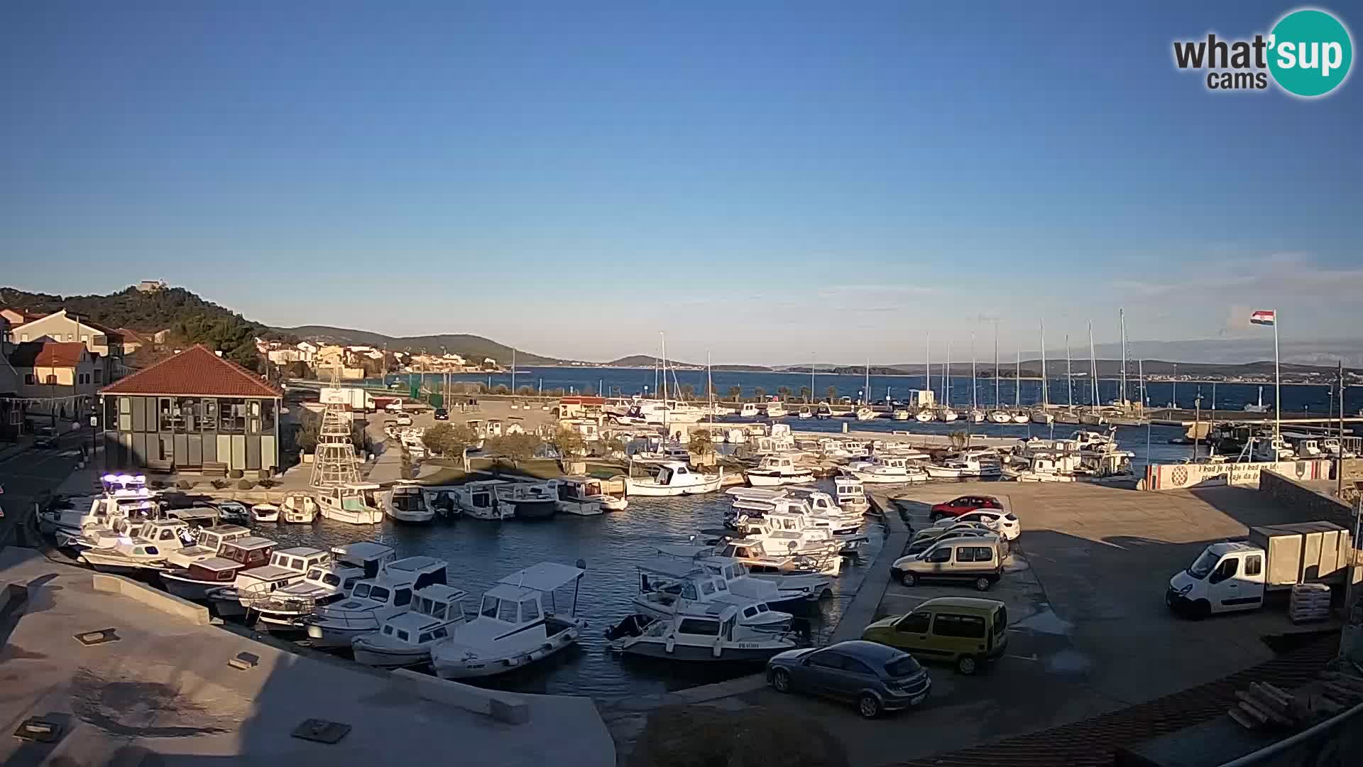 Kamera v živo Tkon – Marina in pristanišče