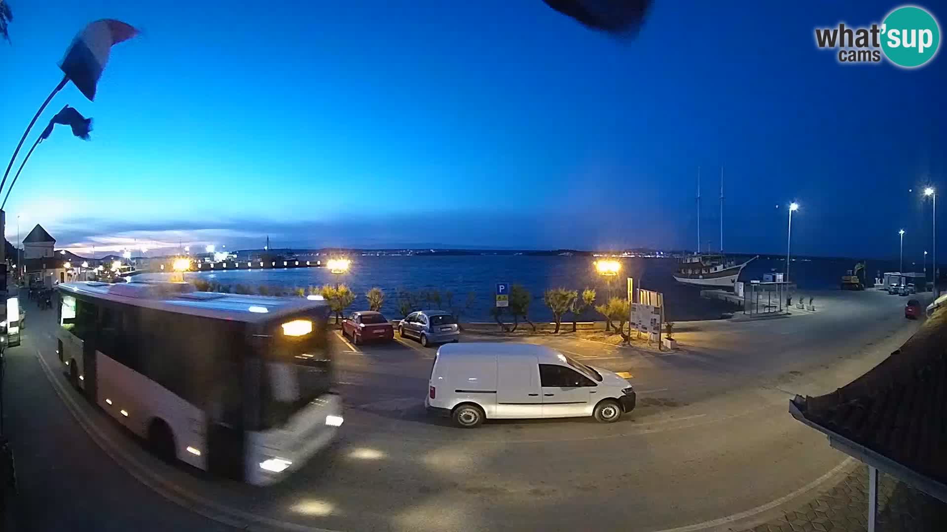 Webcam Tkon – Fährschiff-Terminal