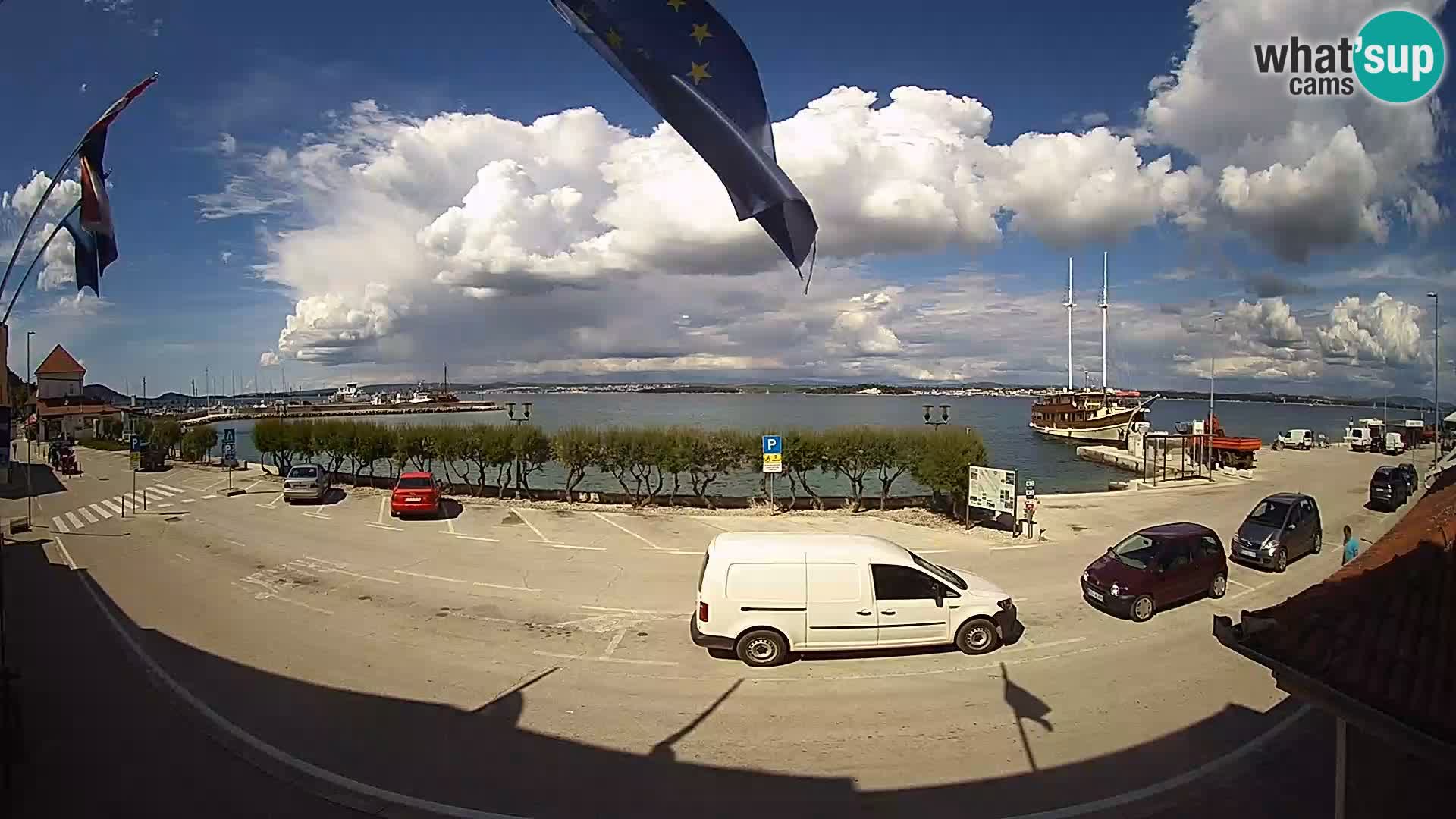 Web kamer u živo Tkon – trajektni terminal
