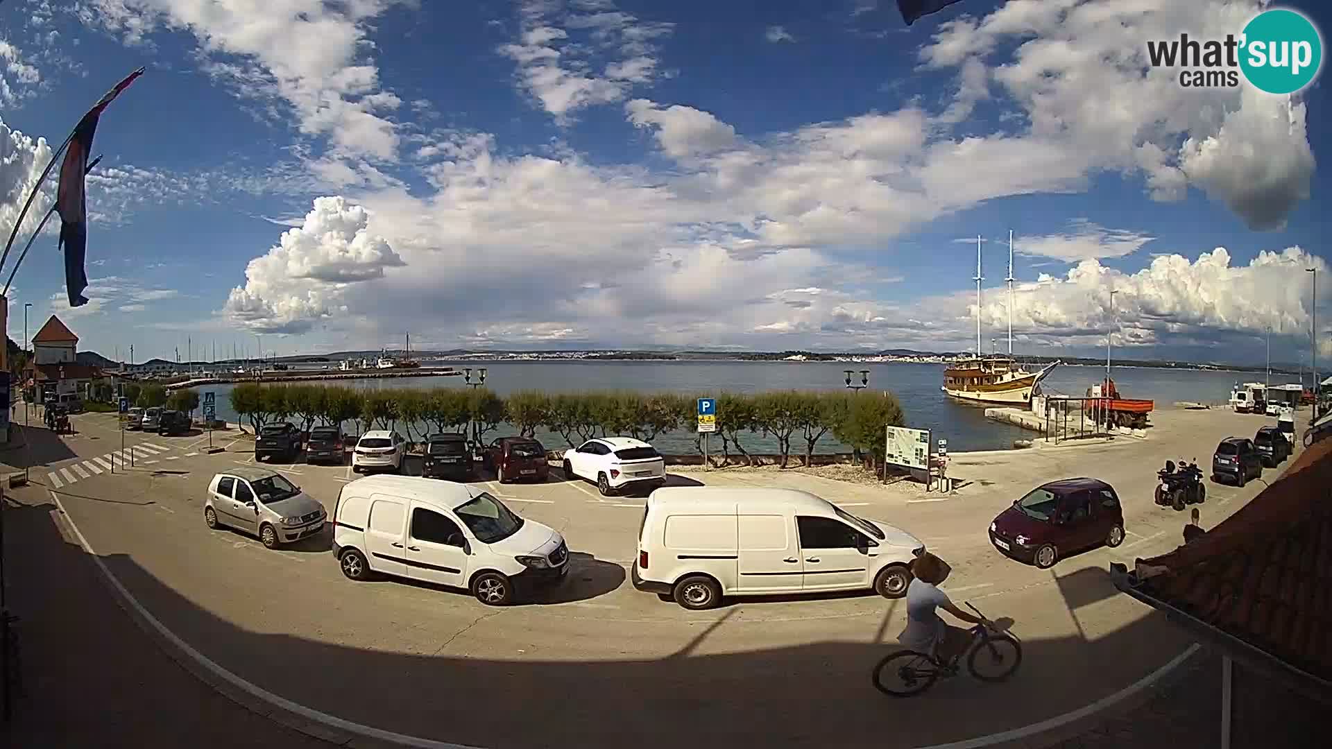 Webcam Tkon – Fährschiff-Terminal