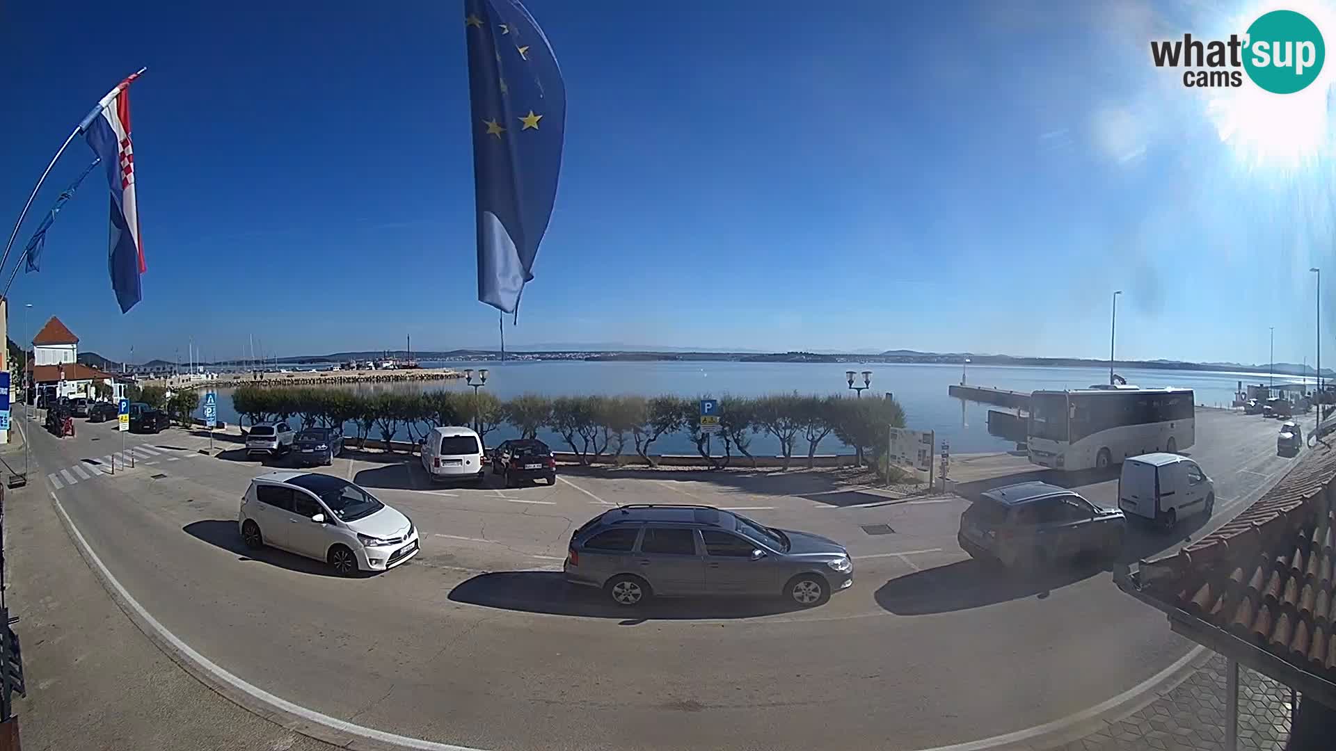 Spletna kamera Tkon – trajektni terminal