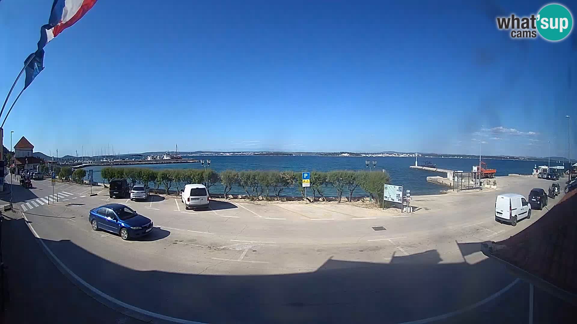 Spletna kamera Tkon – trajektni terminal