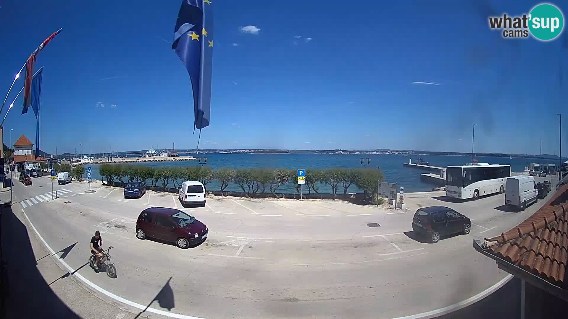 Spletna kamera Tkon – trajektni terminal