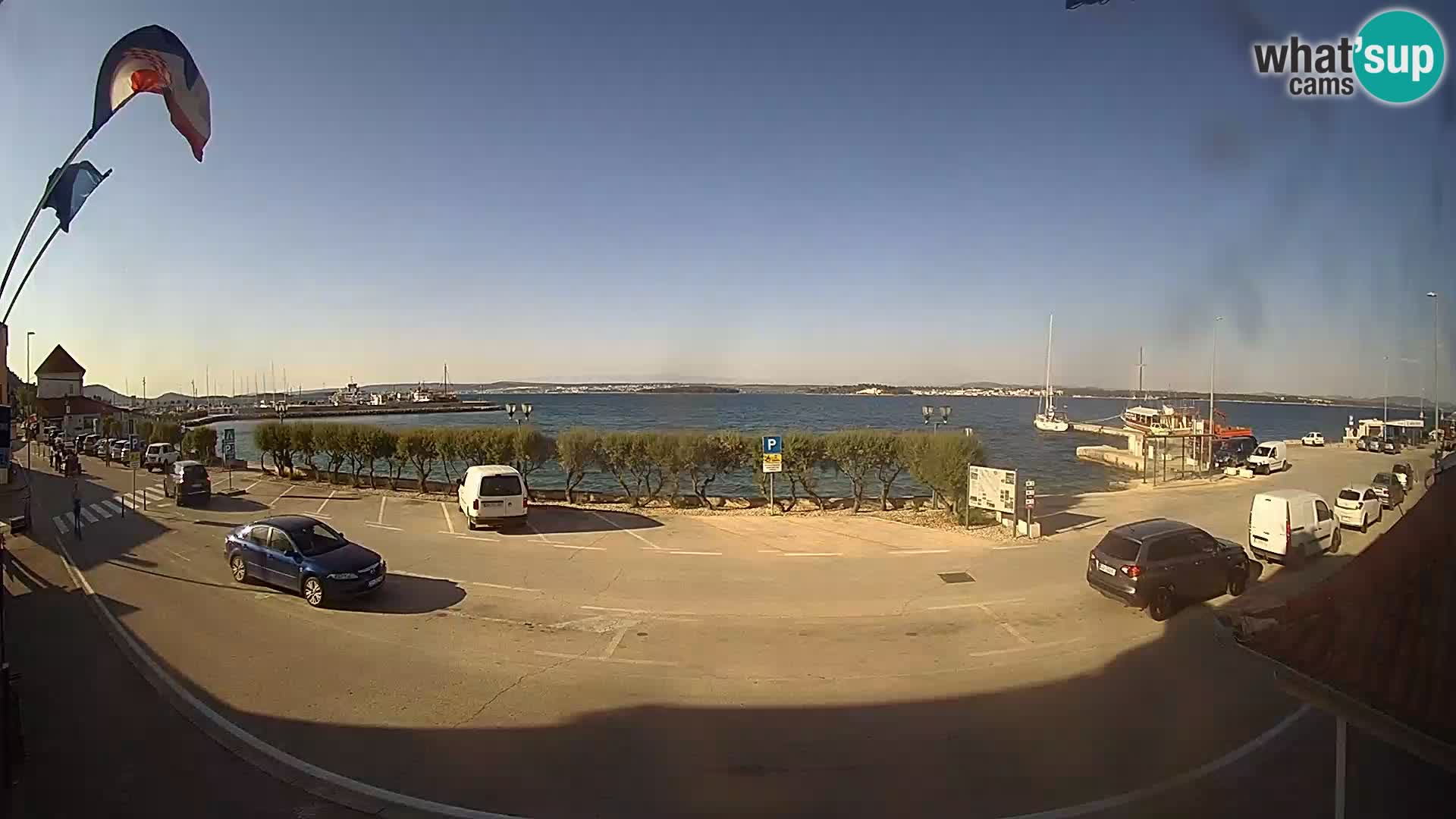 Spletna kamera Tkon – trajektni terminal