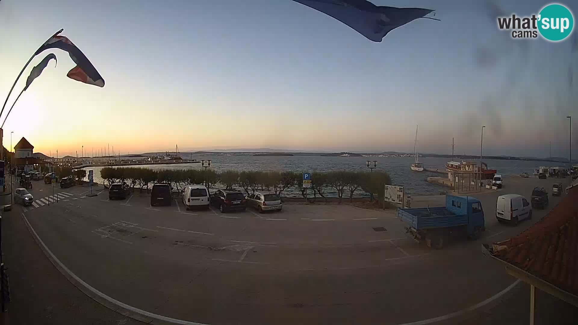 Spletna kamera Tkon – trajektni terminal