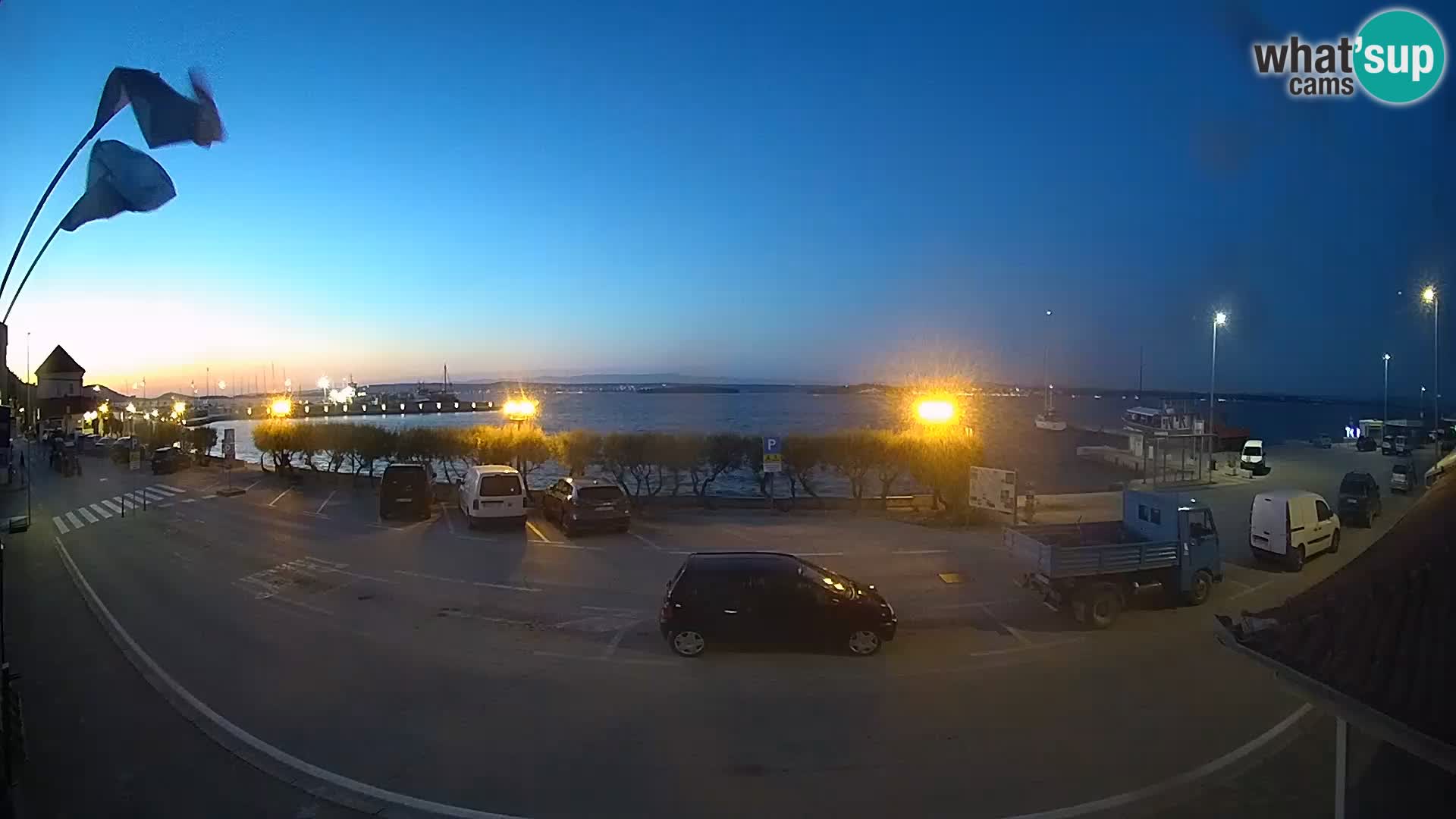 Spletna kamera Tkon – trajektni terminal