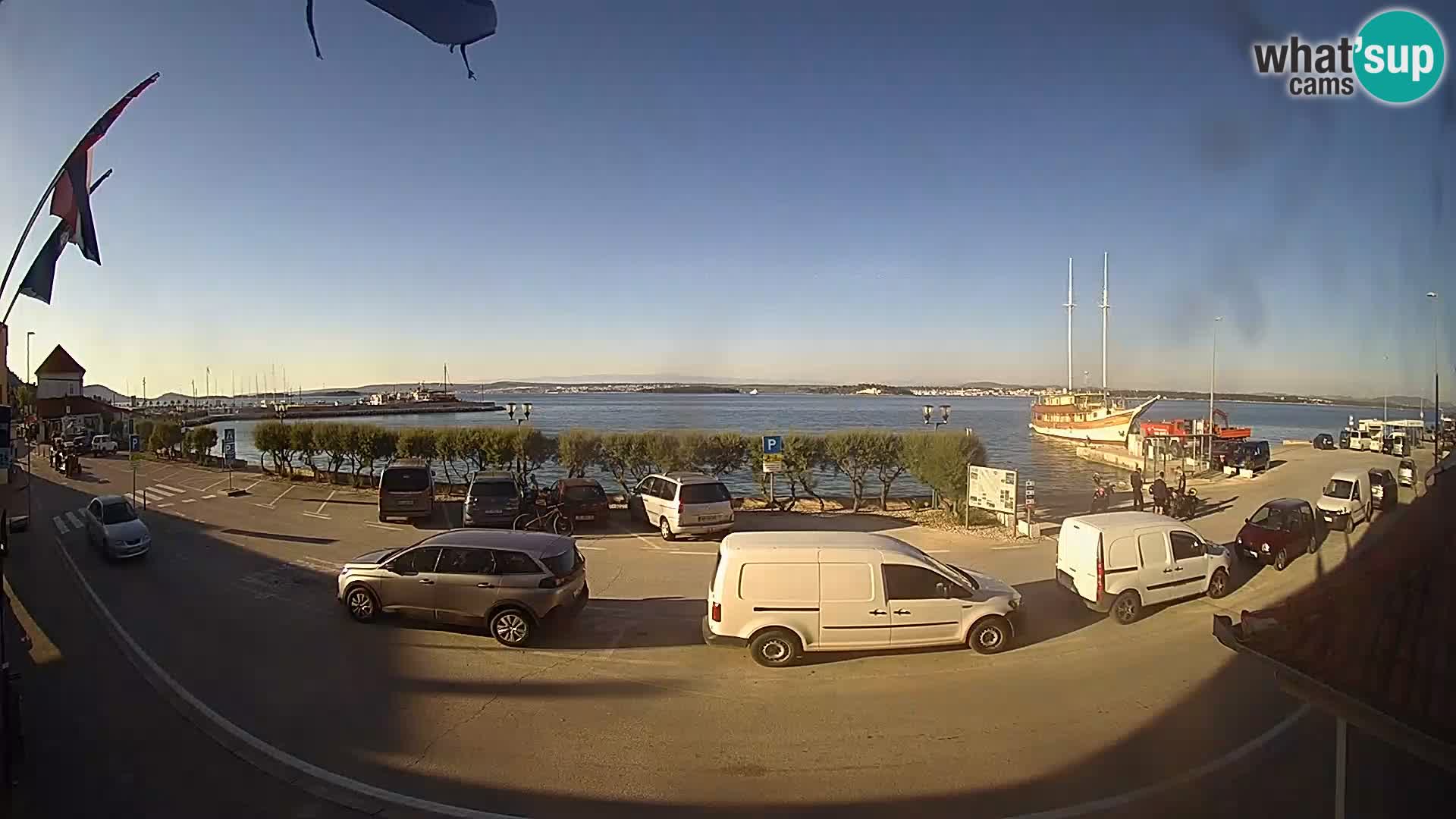 Webcam Tkon – Fährschiff-Terminal