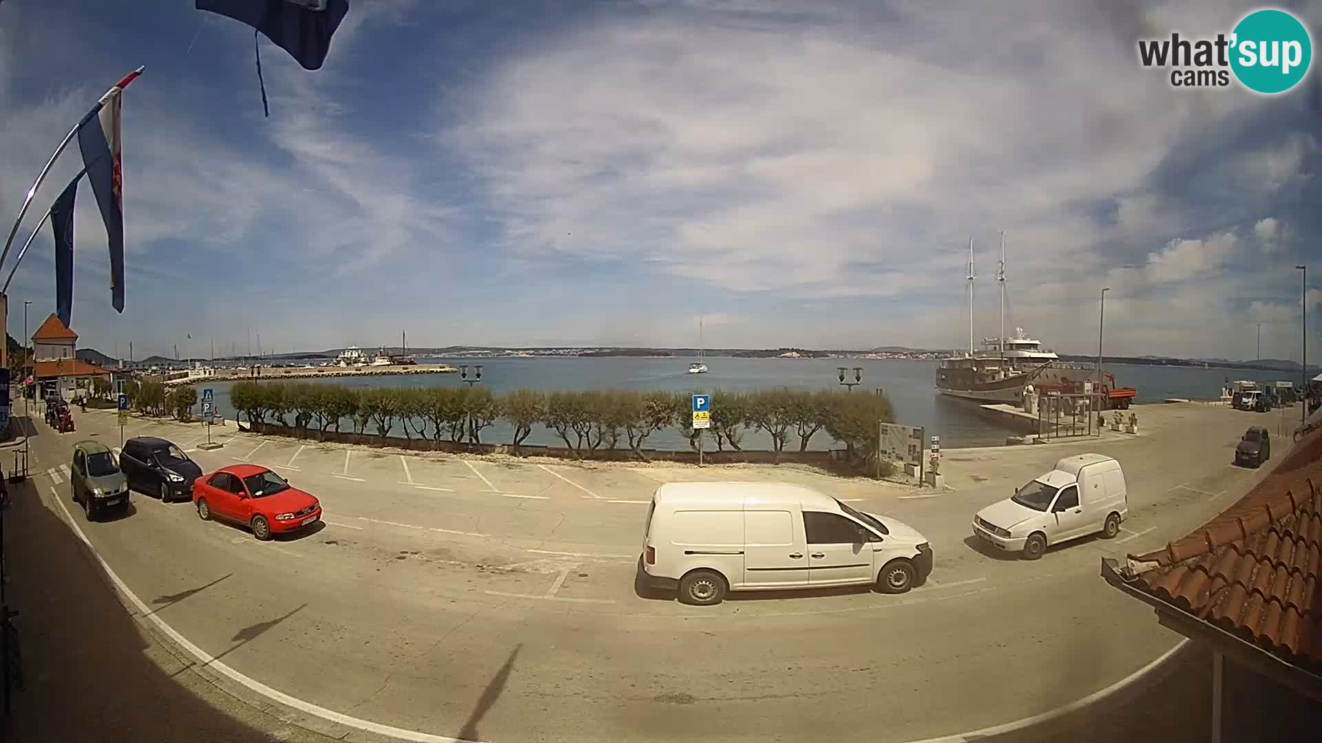 Web kamer u živo Tkon – trajektni terminal