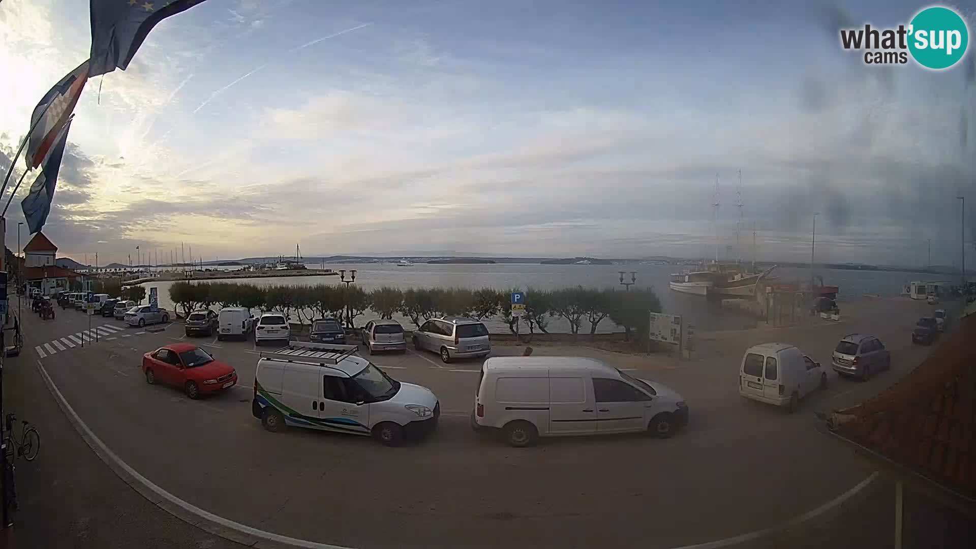 Spletna kamera Tkon – trajektni terminal