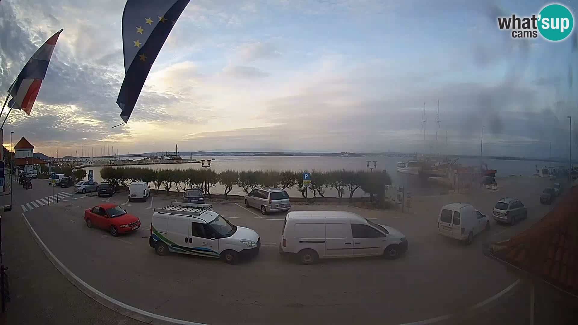 Web kamer u živo Tkon – trajektni terminal