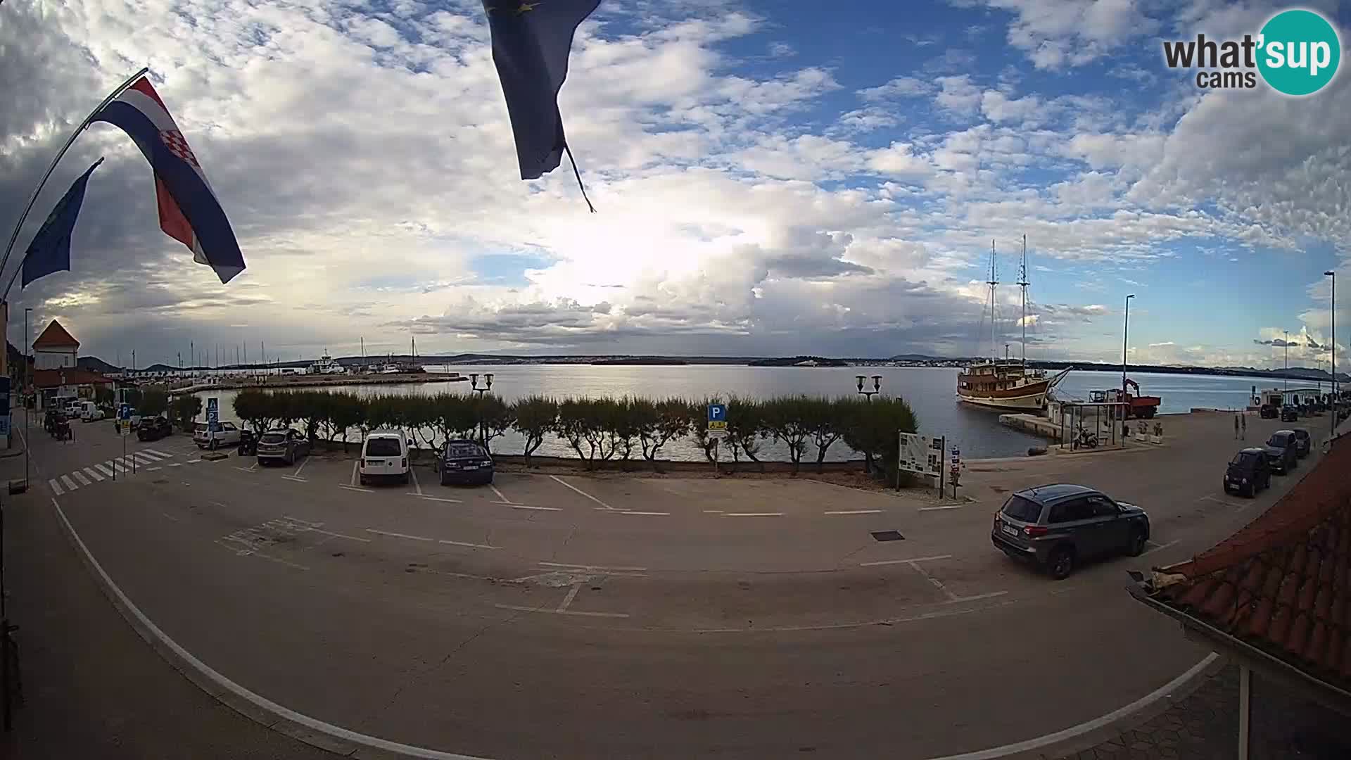 Spletna kamera Tkon – trajektni terminal
