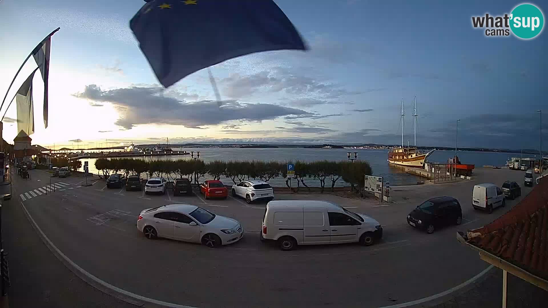 Web kamer u živo Tkon – trajektni terminal