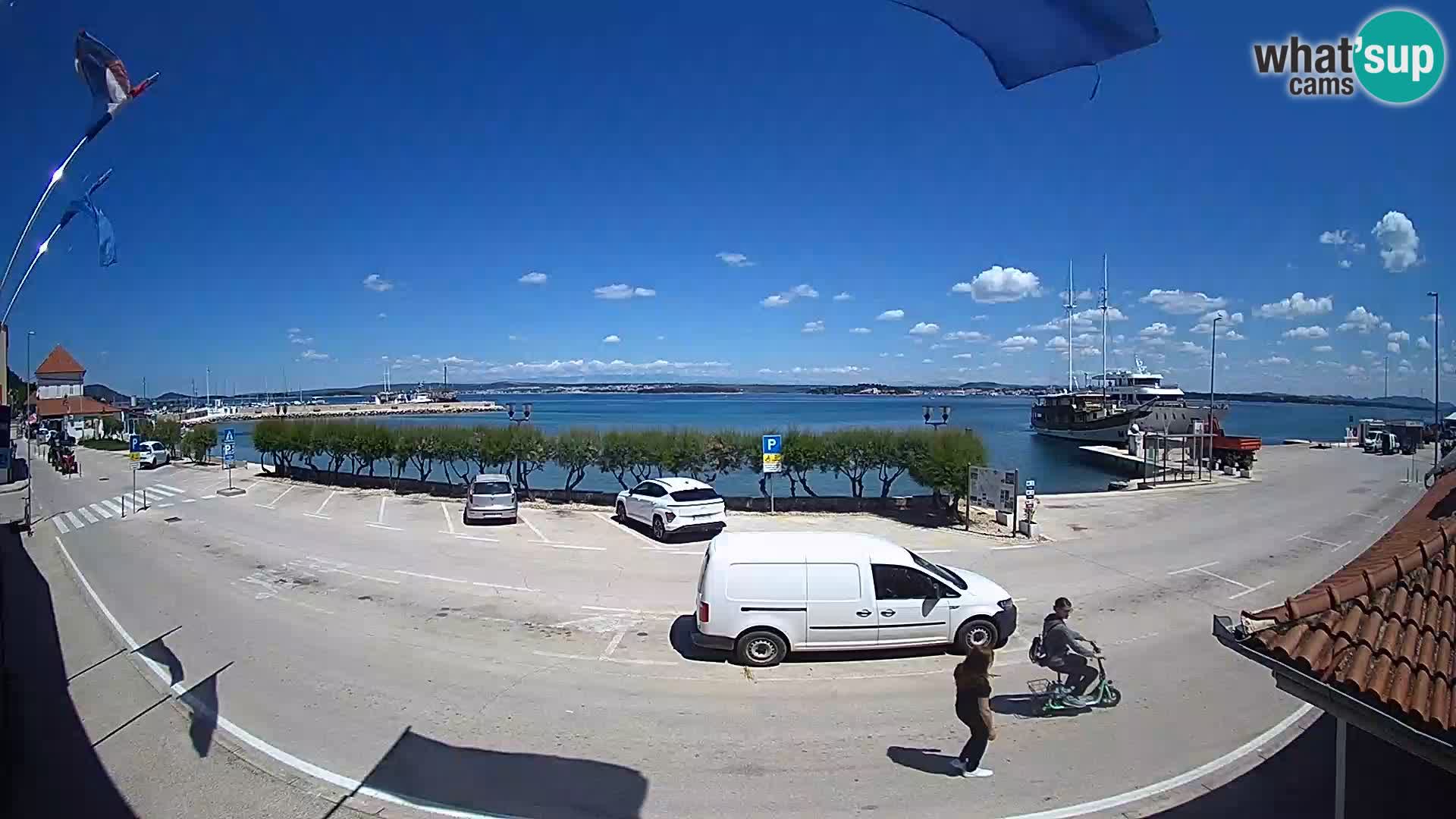Spletna kamera Tkon – trajektni terminal