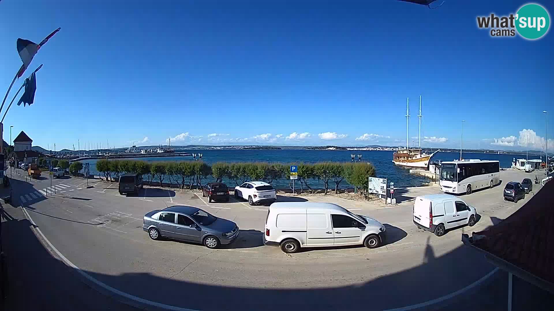 Web kamer u živo Tkon – trajektni terminal