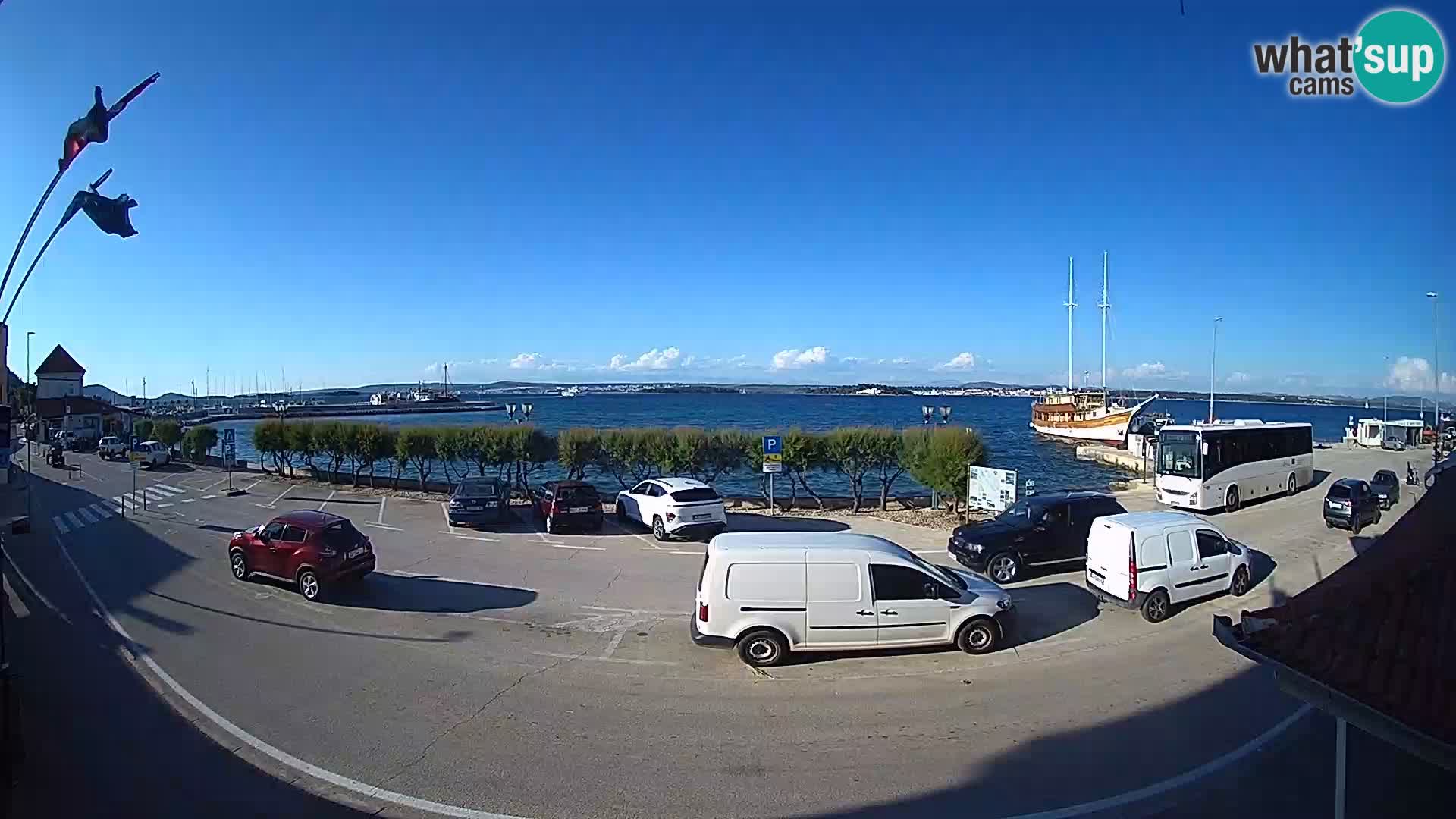 Web kamer u živo Tkon – trajektni terminal