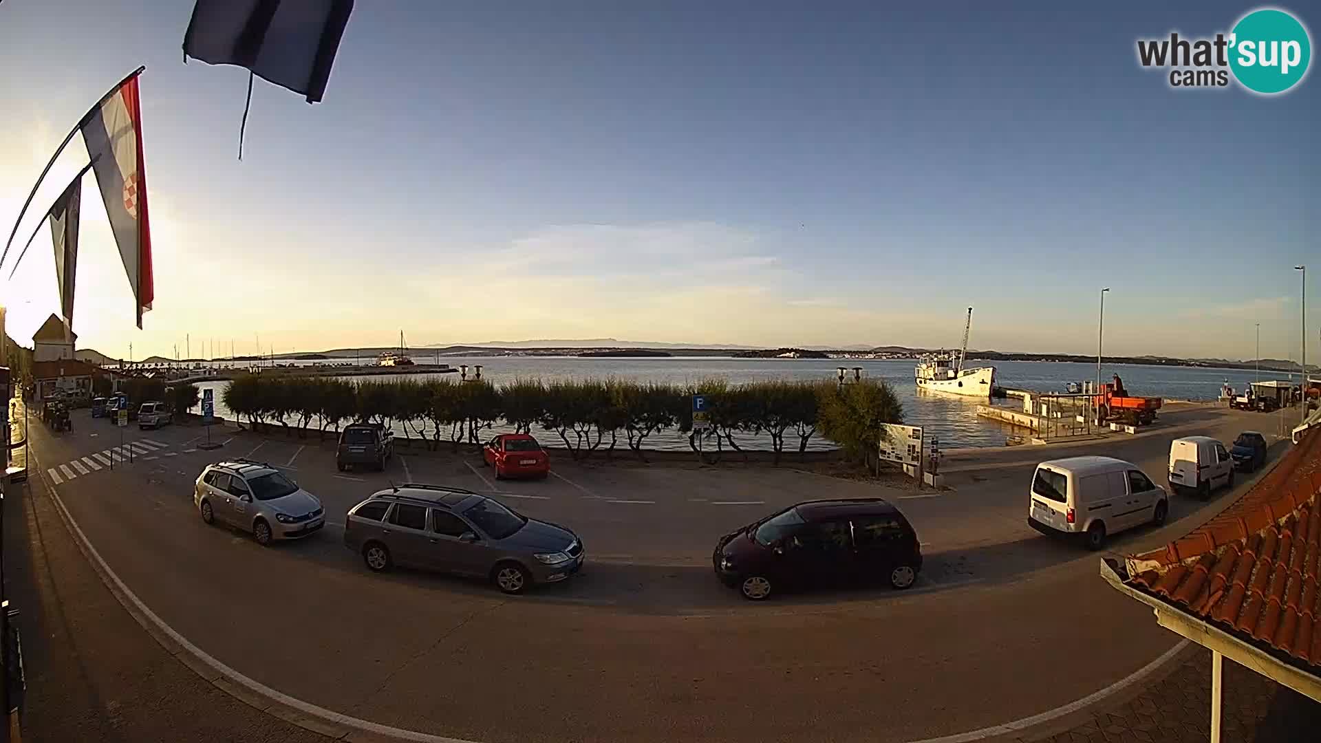 Spletna kamera Tkon – trajektni terminal