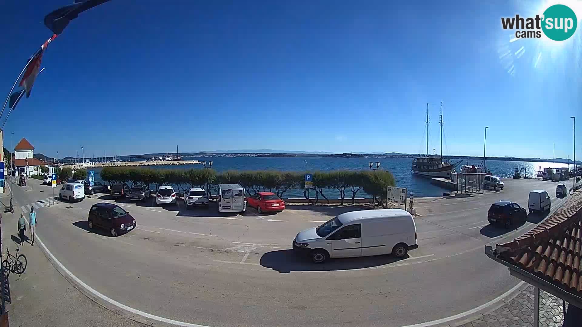 Spletna kamera Tkon – trajektni terminal