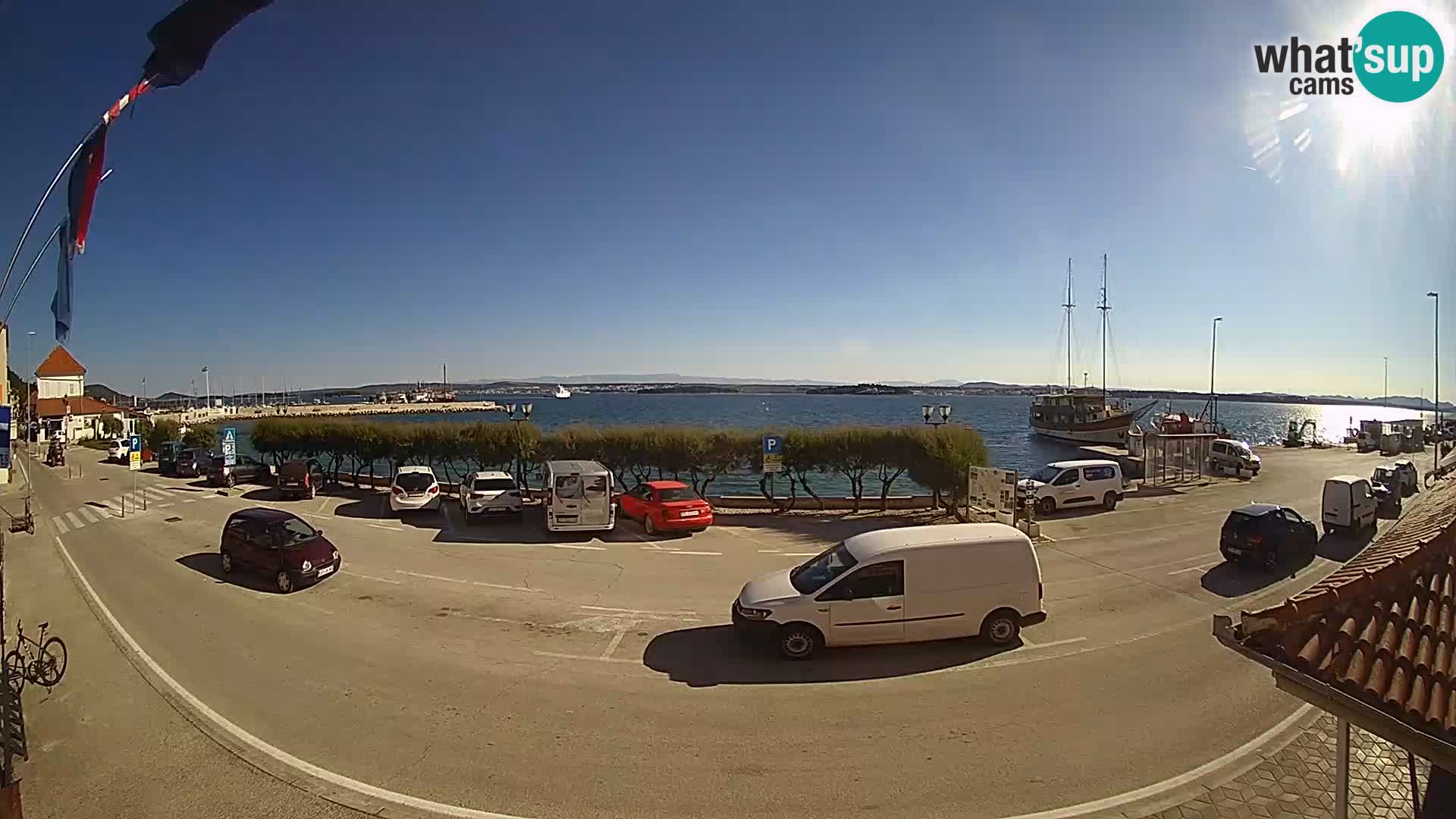 Spletna kamera Tkon – trajektni terminal