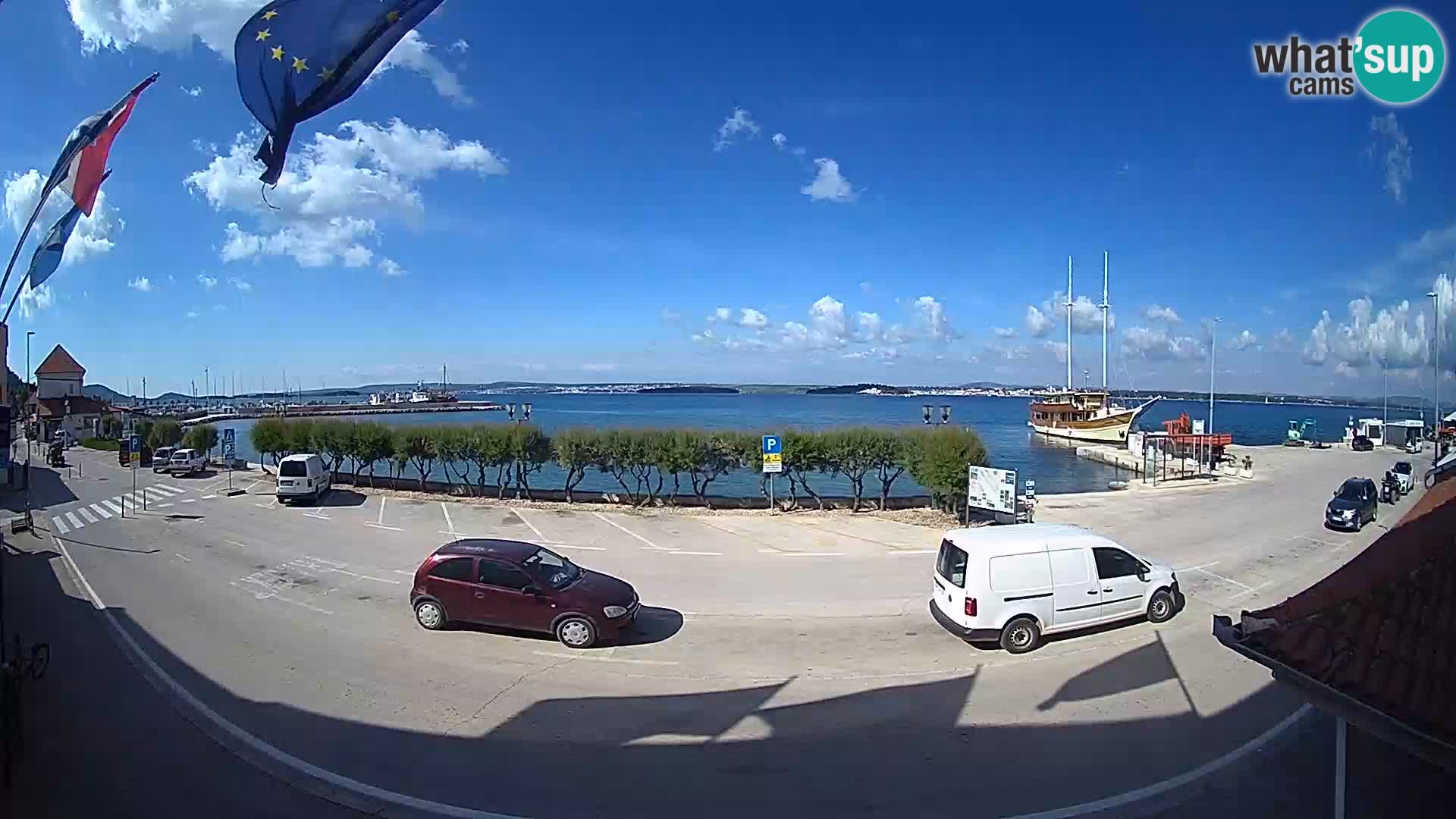 Spletna kamera Tkon – trajektni terminal