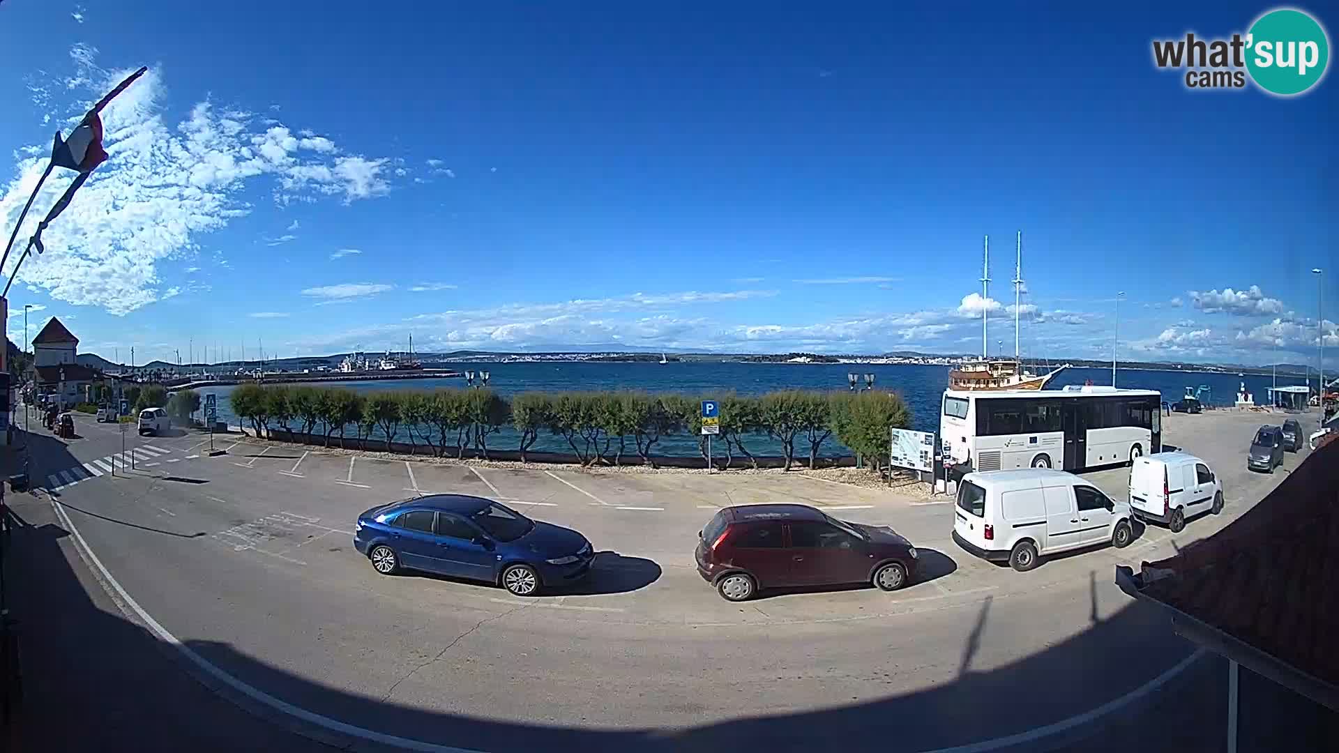 Web kamer u živo Tkon – trajektni terminal