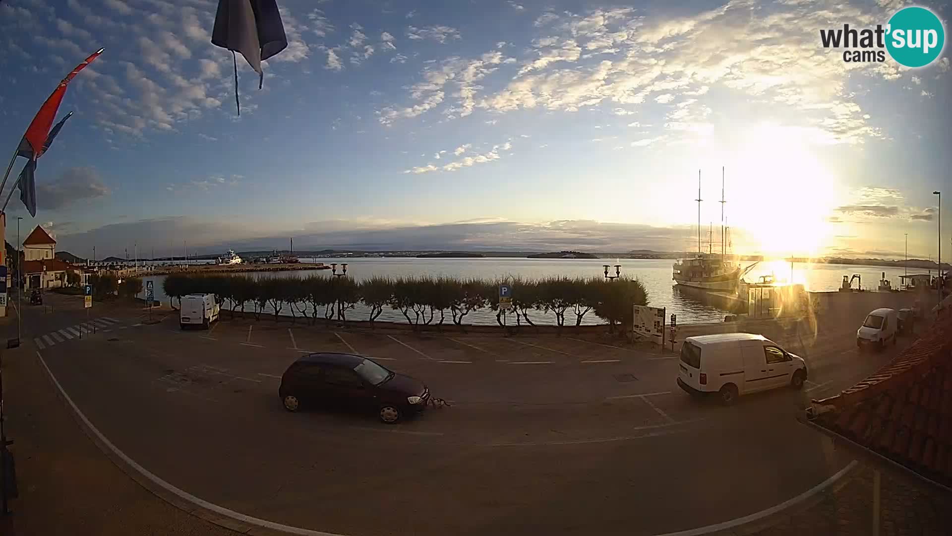 Web kamer u živo Tkon – trajektni terminal