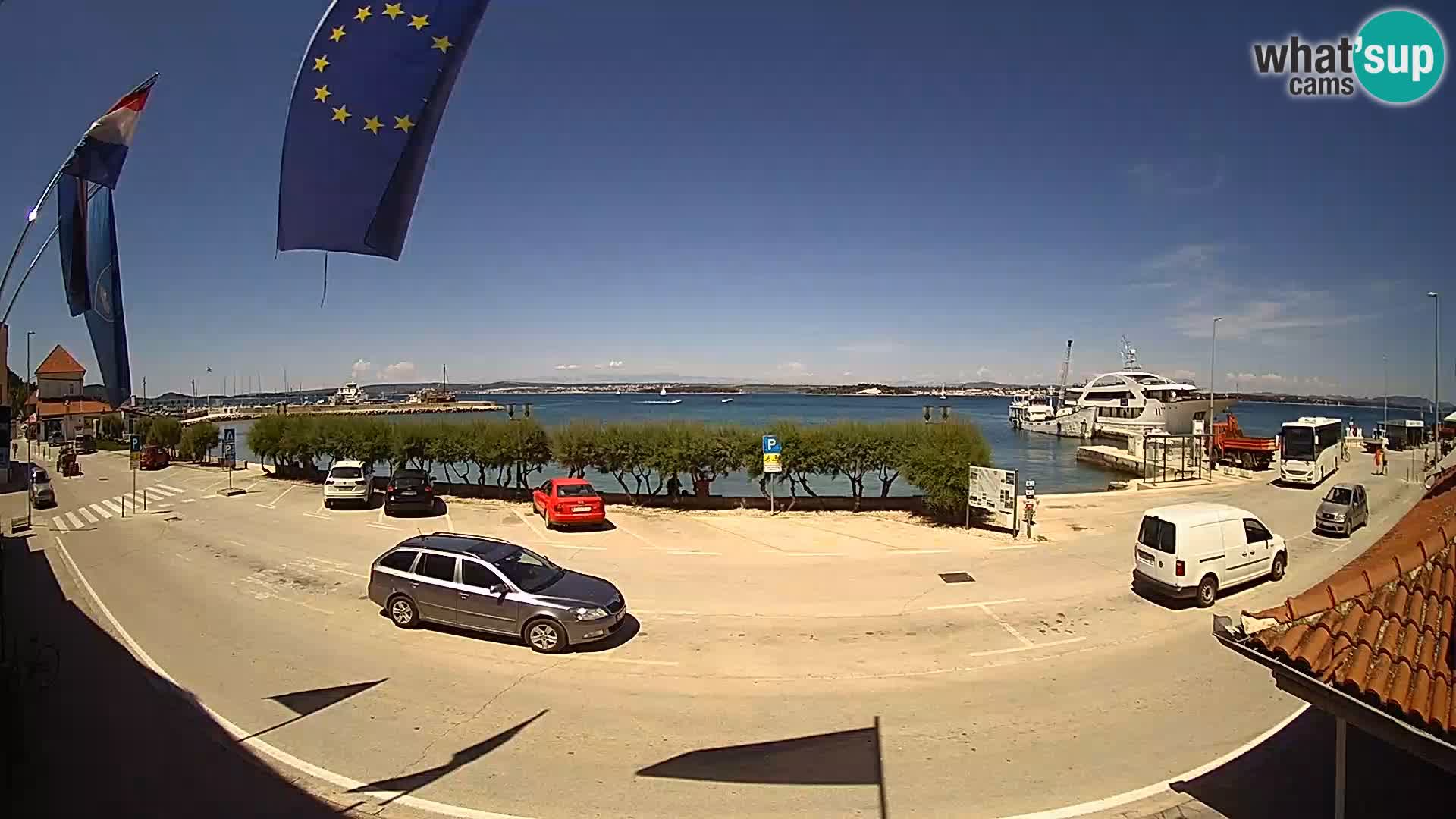 Spletna kamera Tkon – trajektni terminal