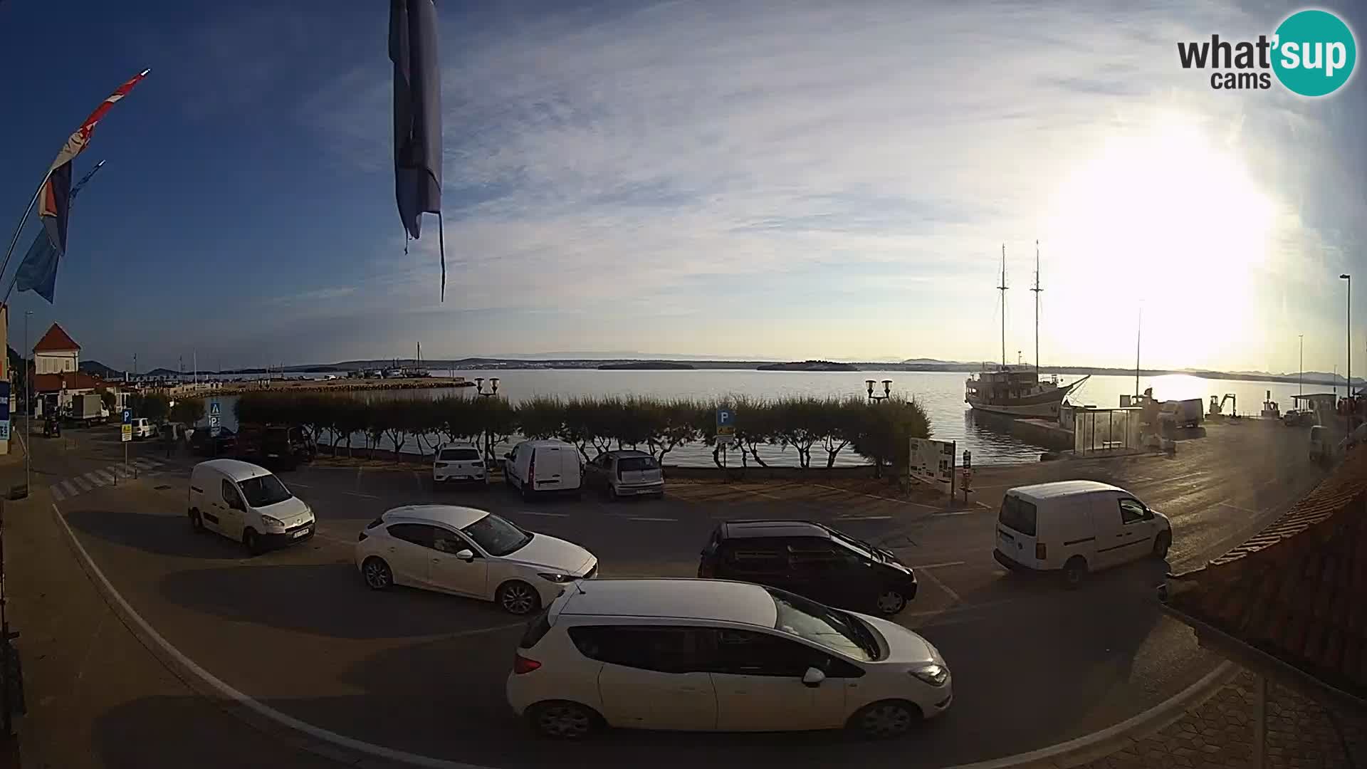 Web kamer u živo Tkon – trajektni terminal
