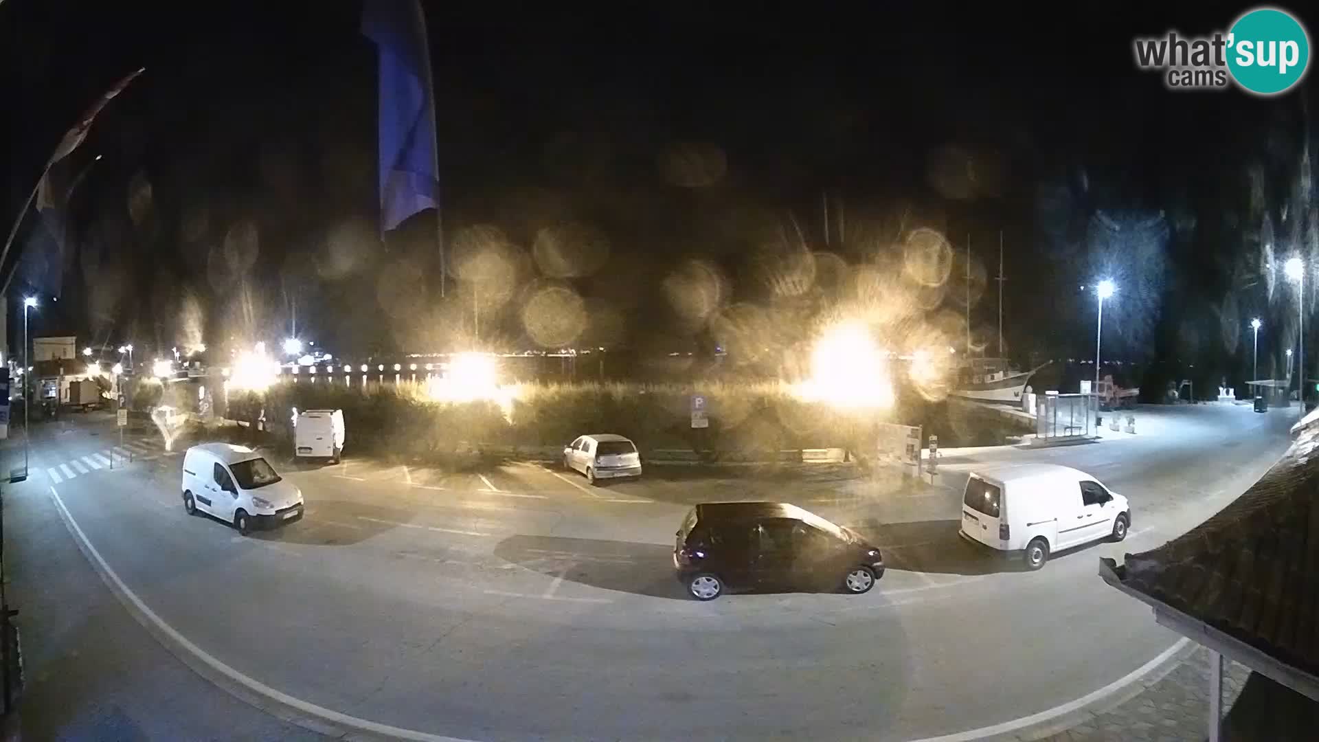 Spletna kamera Tkon – trajektni terminal