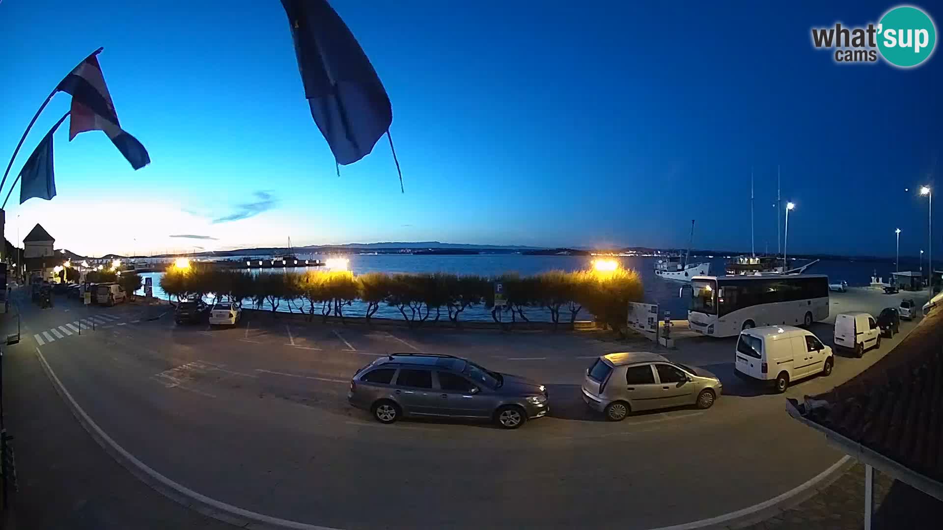 Spletna kamera Tkon – trajektni terminal
