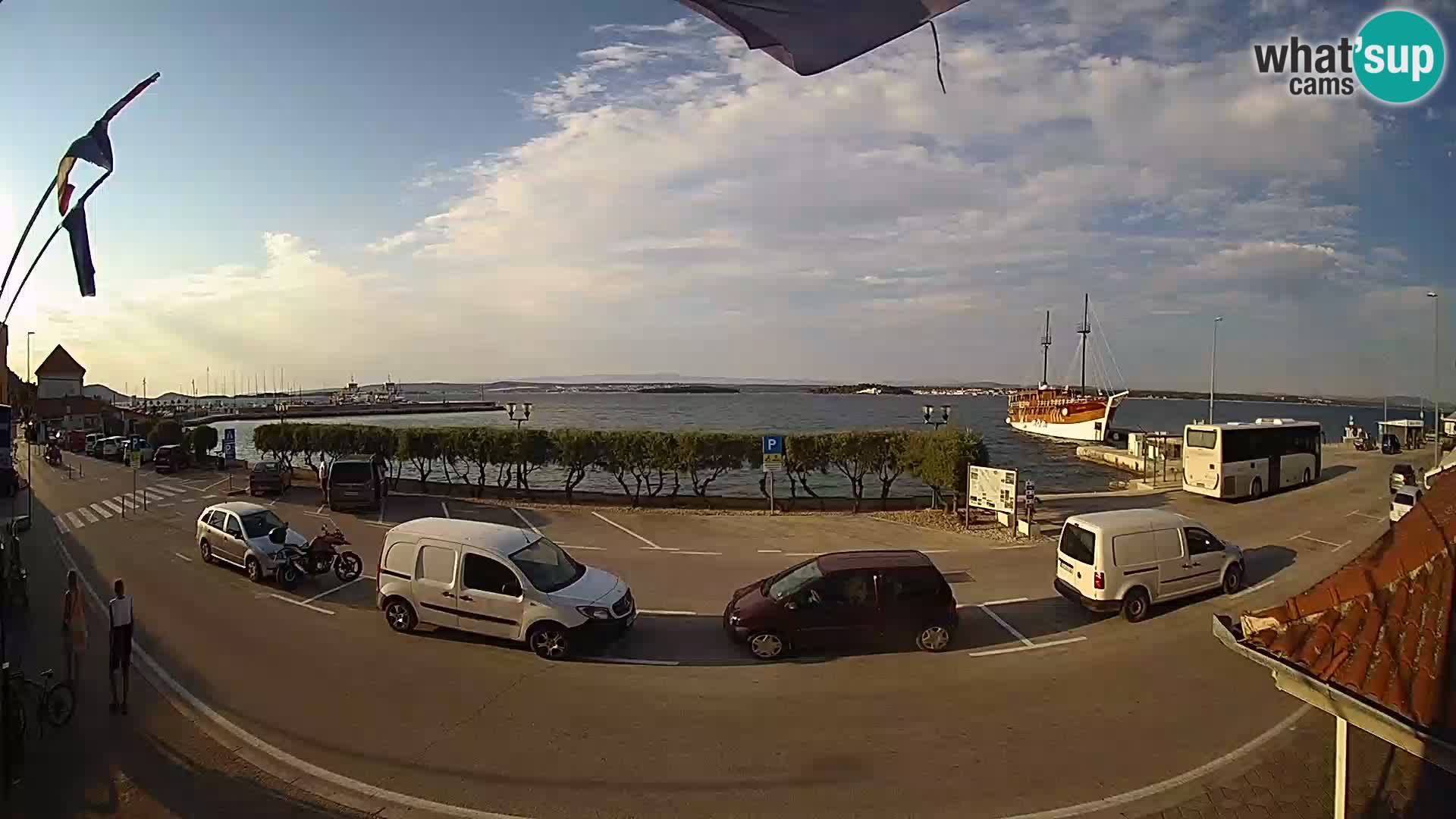 Webcam Tkon – Fährschiff-Terminal