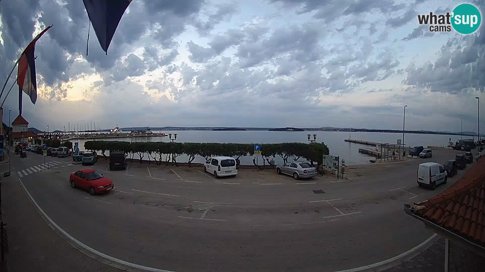 Spletna kamera Tkon – trajektni terminal