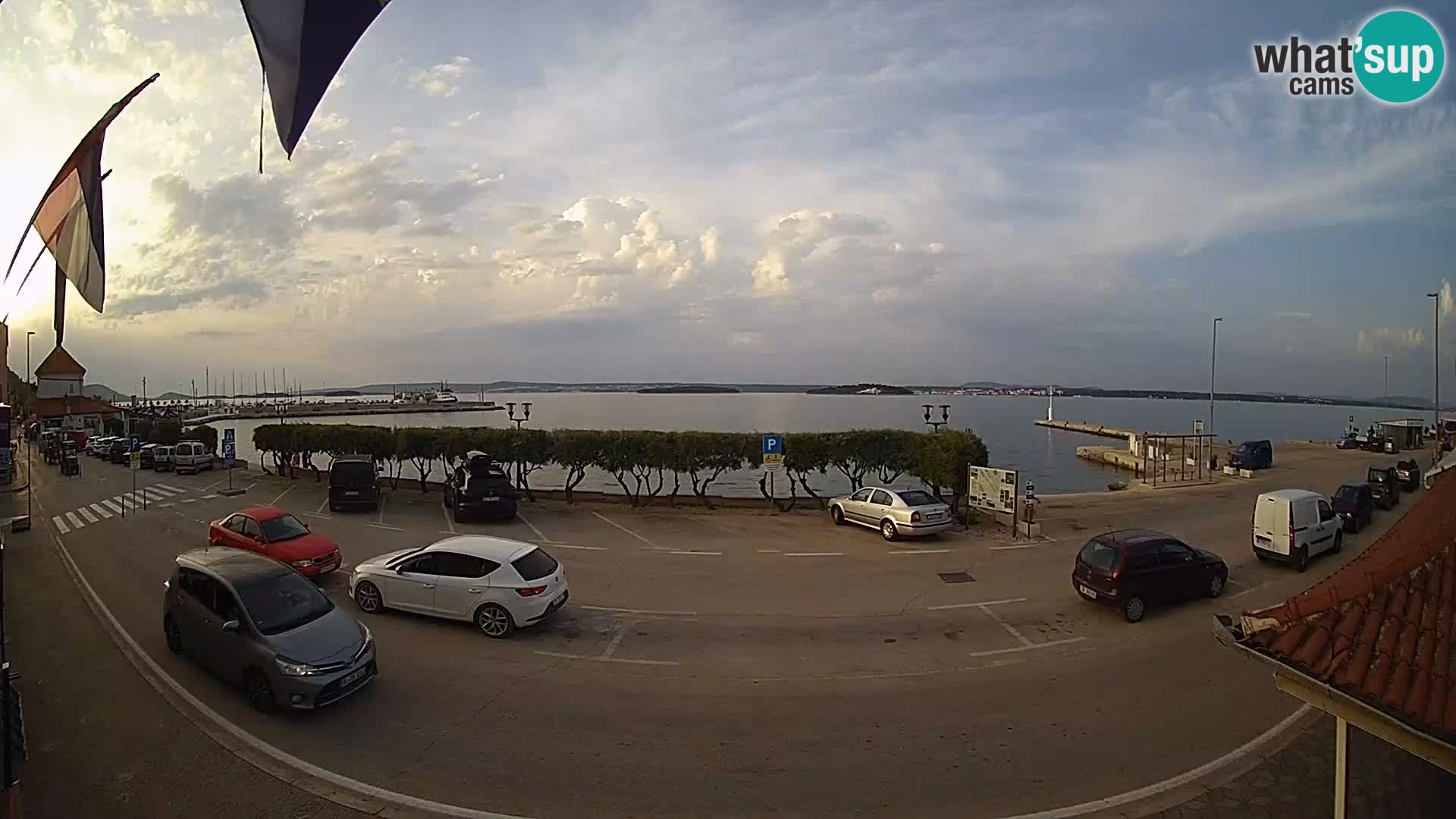 Web kamer u živo Tkon – trajektni terminal