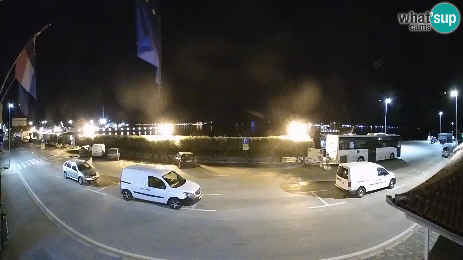 Spletna kamera Tkon – trajektni terminal