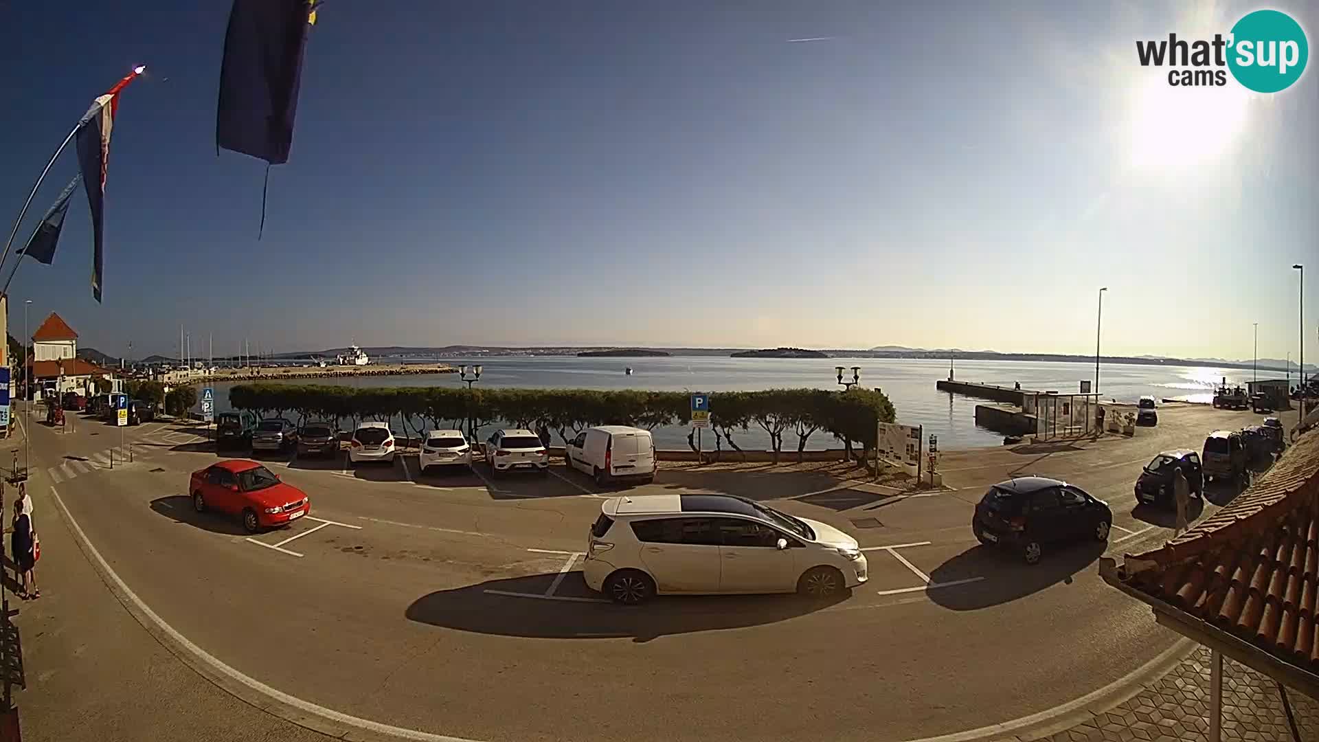 Spletna kamera Tkon – trajektni terminal