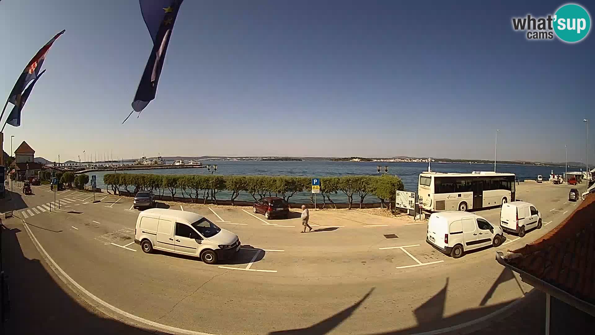 Web kamer u živo Tkon – trajektni terminal
