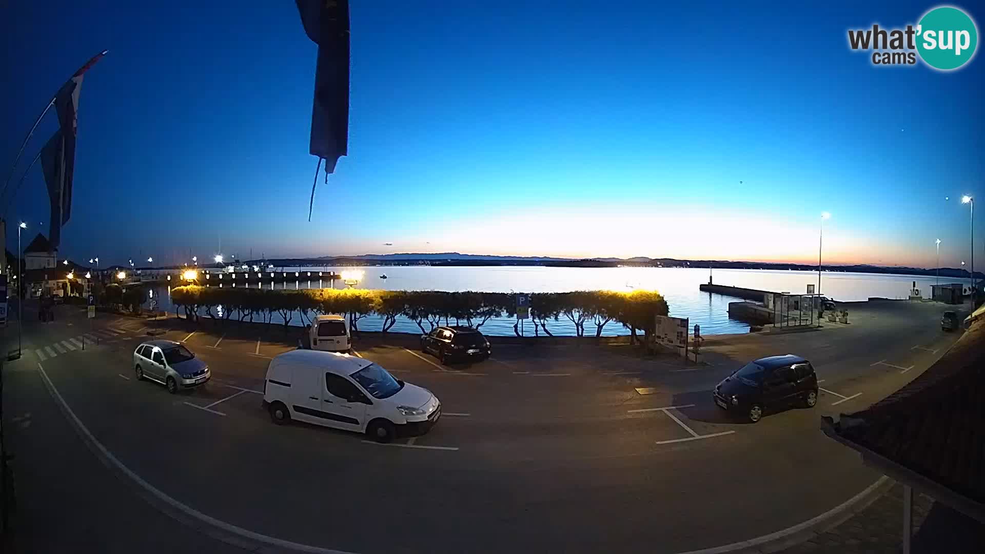 Spletna kamera Tkon – trajektni terminal