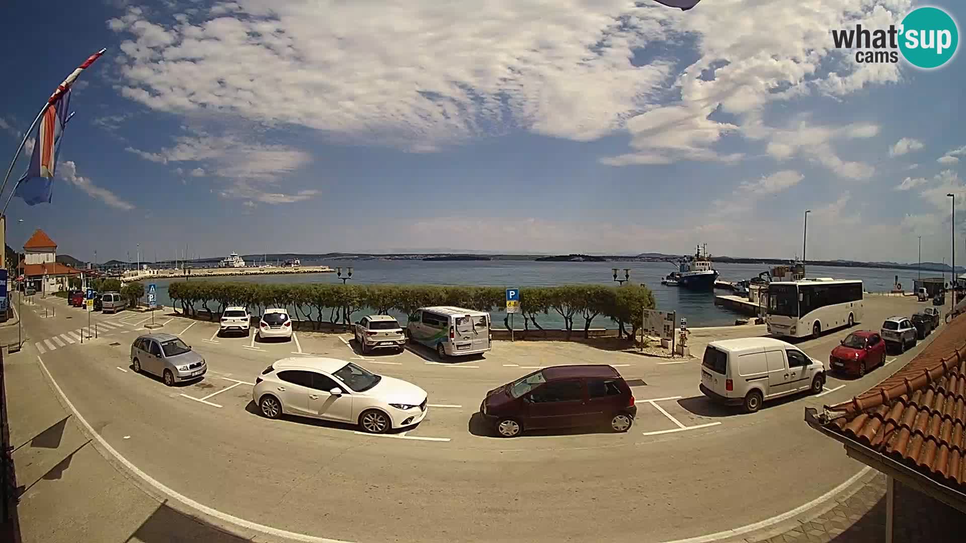 Spletna kamera Tkon – trajektni terminal