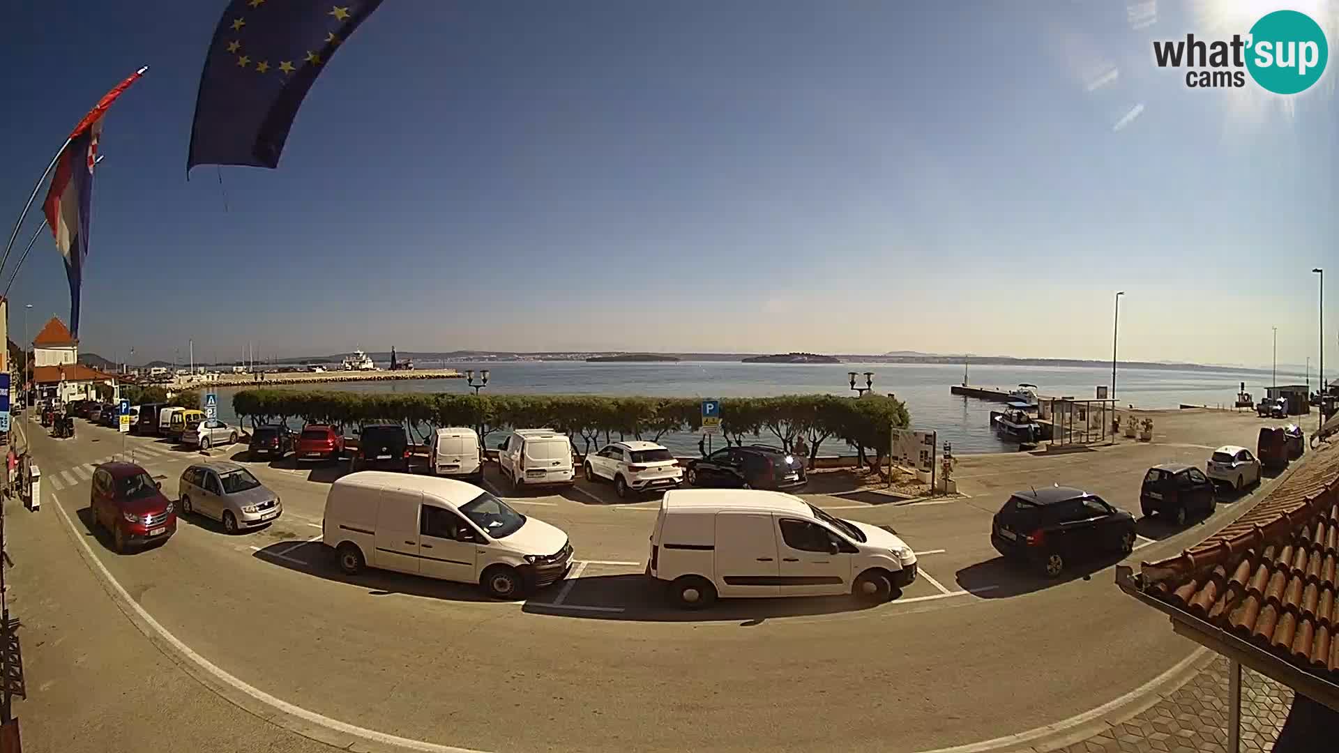 Spletna kamera Tkon – trajektni terminal