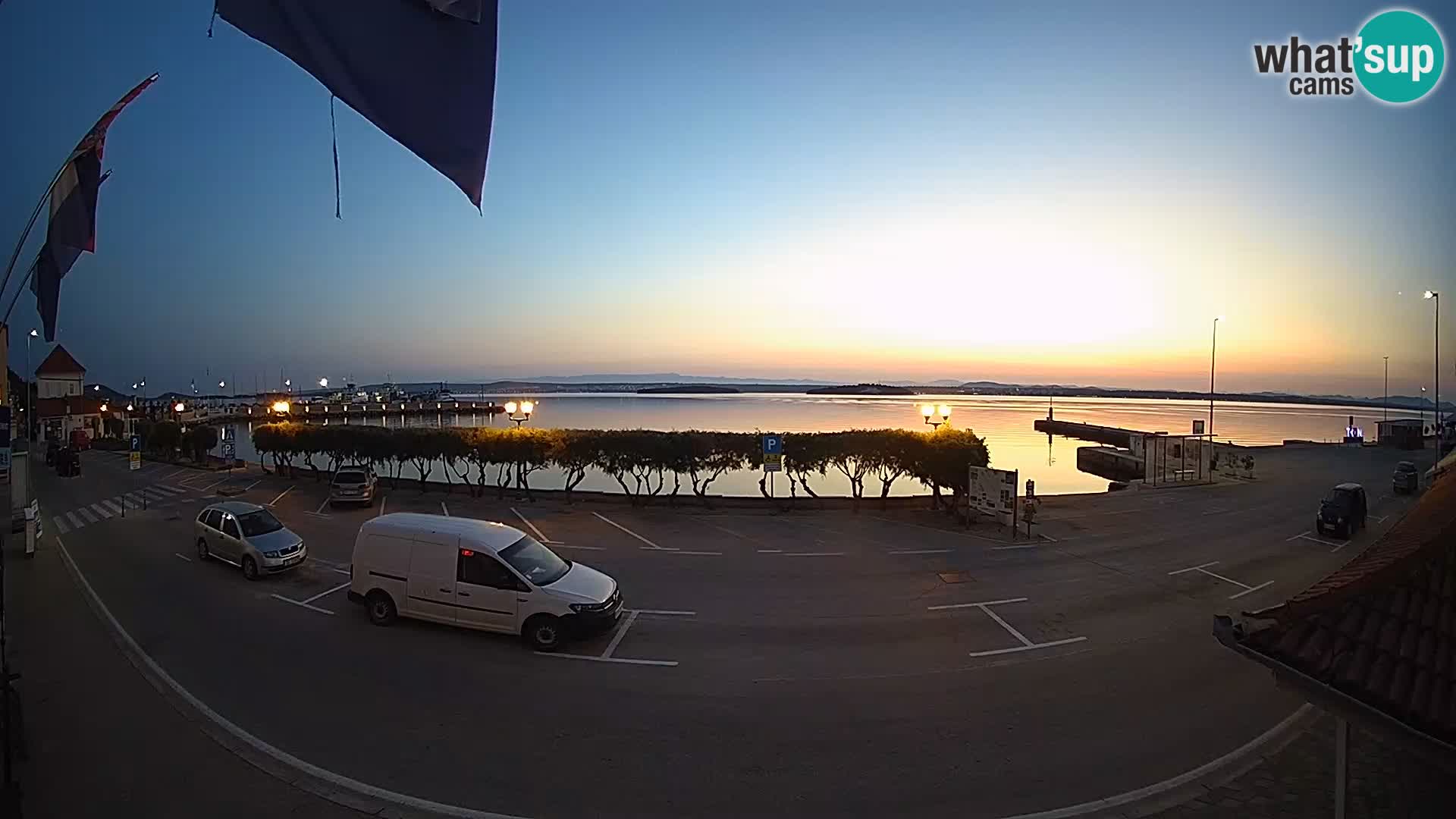 Spletna kamera Tkon – trajektni terminal