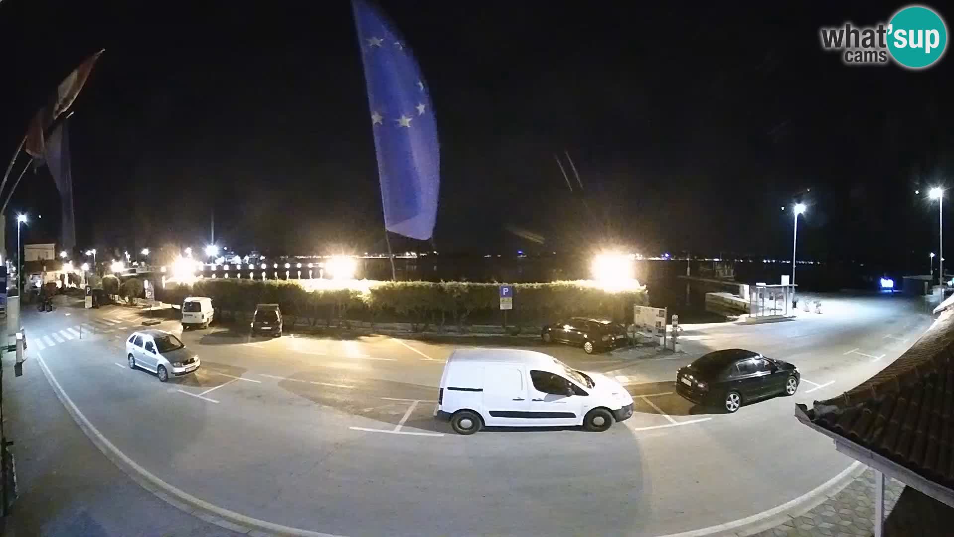 Web kamer u živo Tkon – trajektni terminal